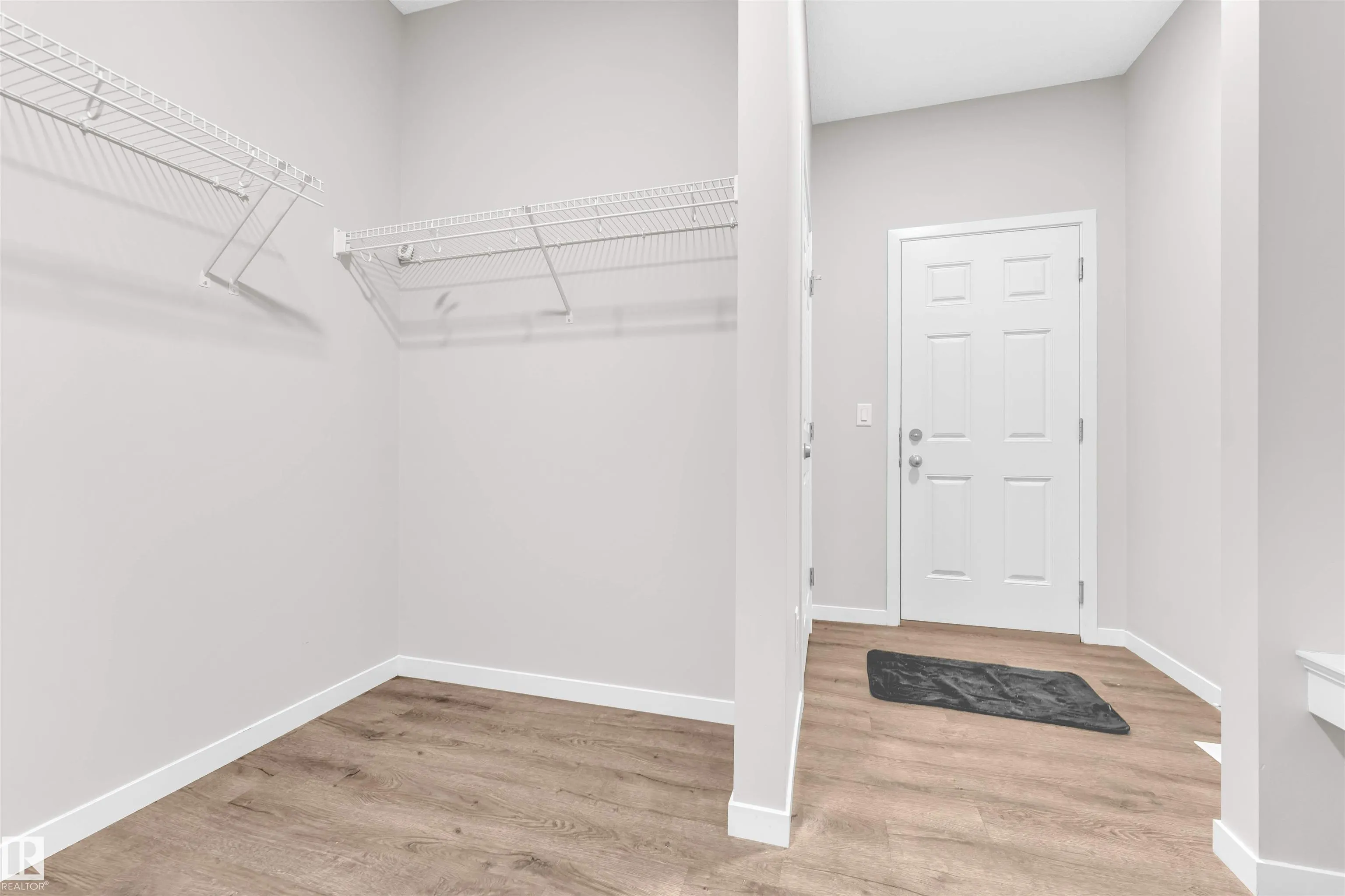 3404 CHECKNITA Terrace