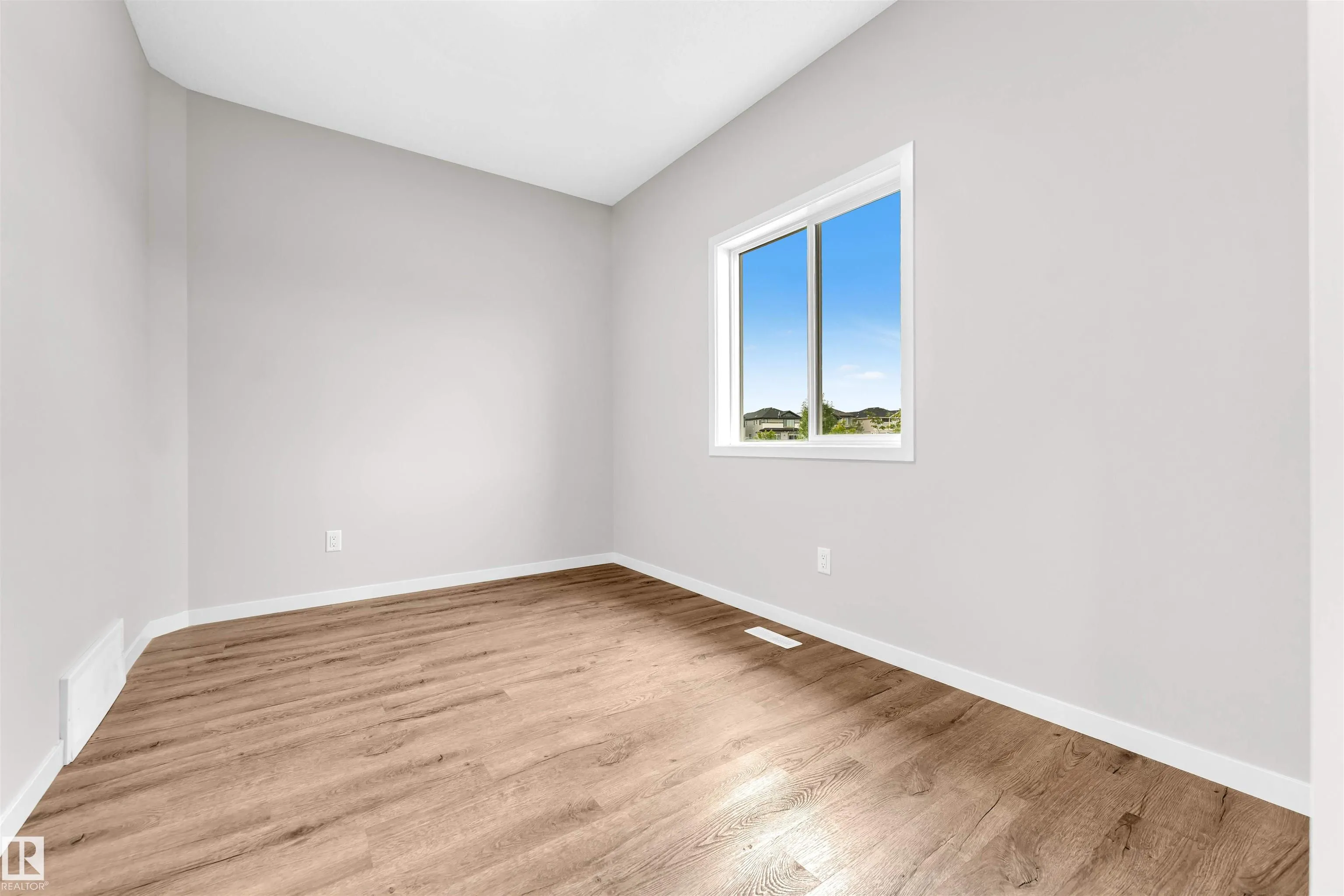 3404 CHECKNITA Terrace