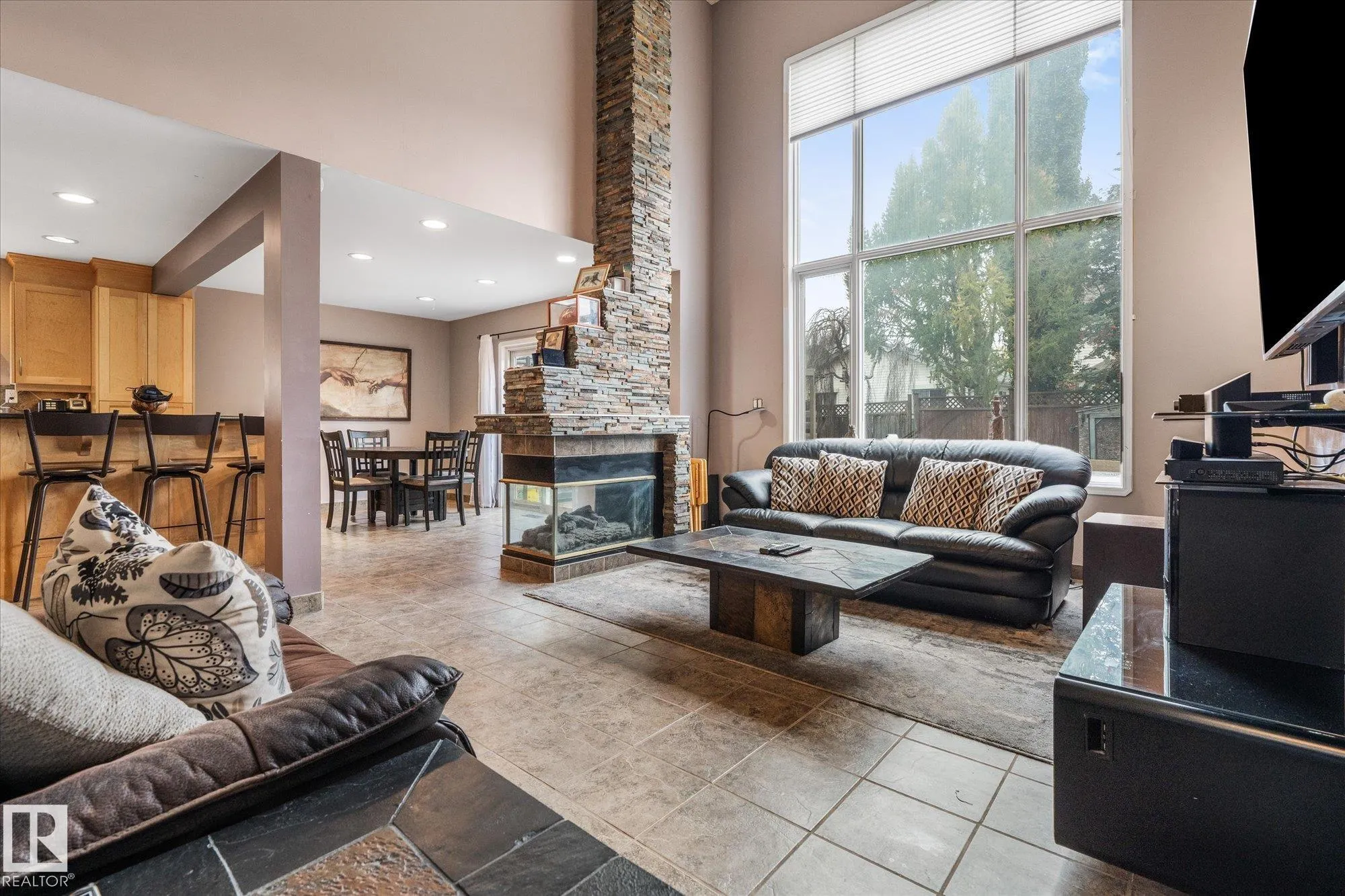 407 BRECKENRIDGE Lane