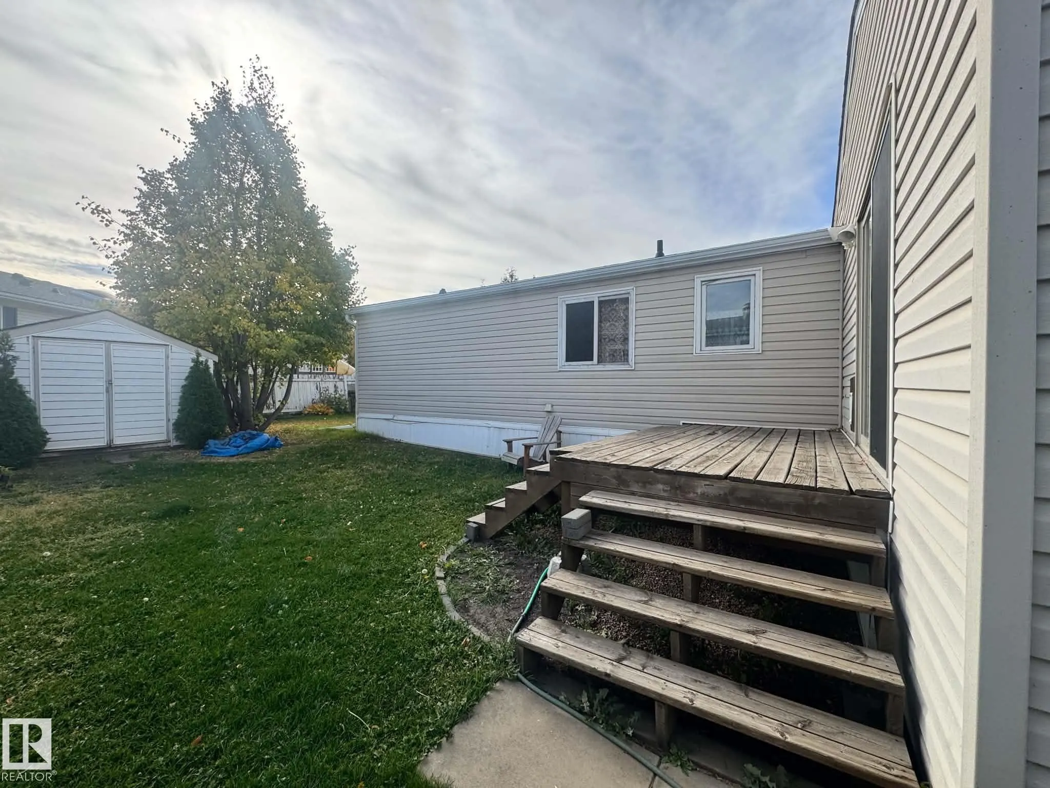 2415 West Oak Way