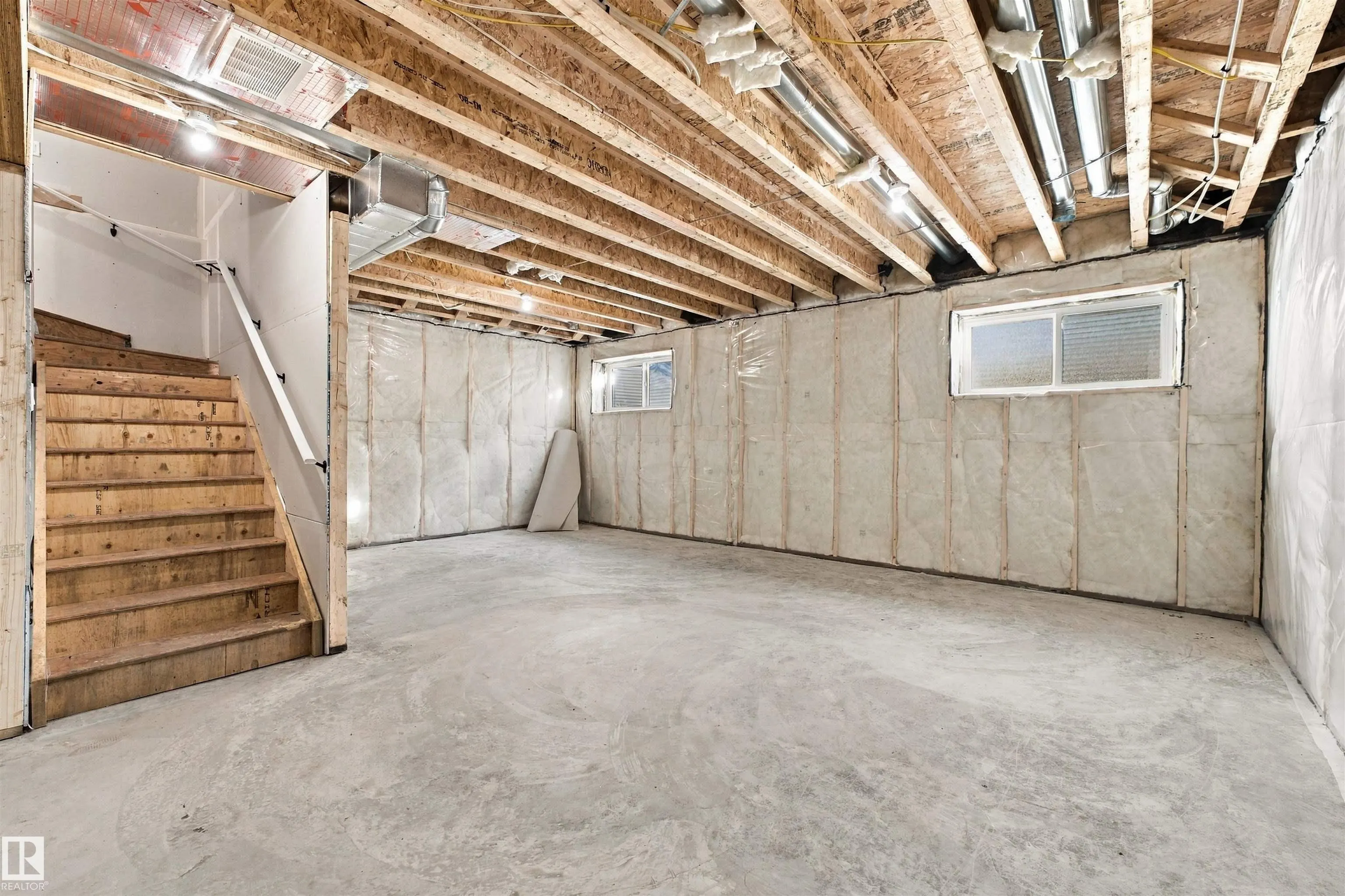 3805 38 Ave