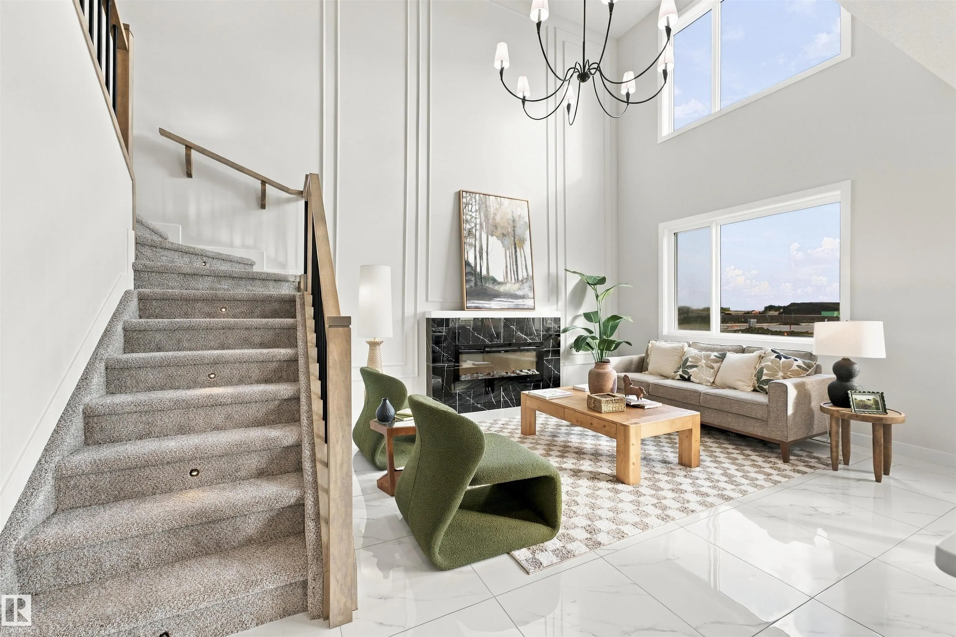 3805 38 Ave