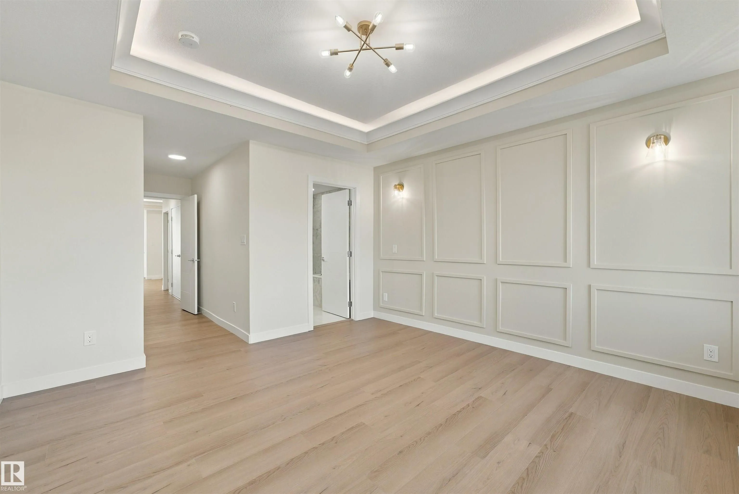 3824 39 St