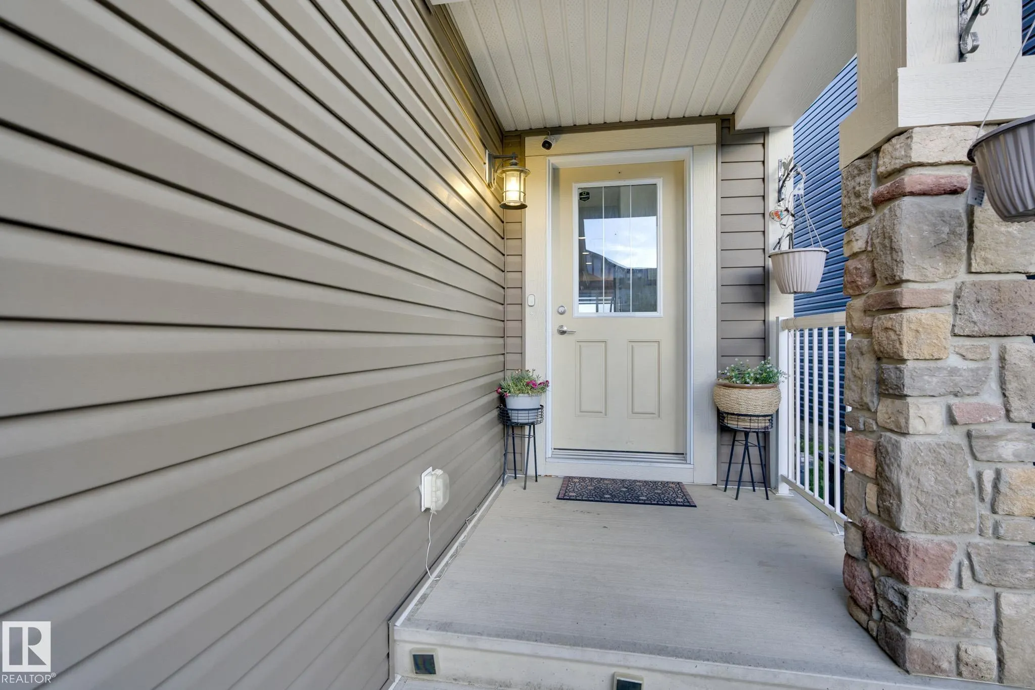 5914 ANTHONY Crescent