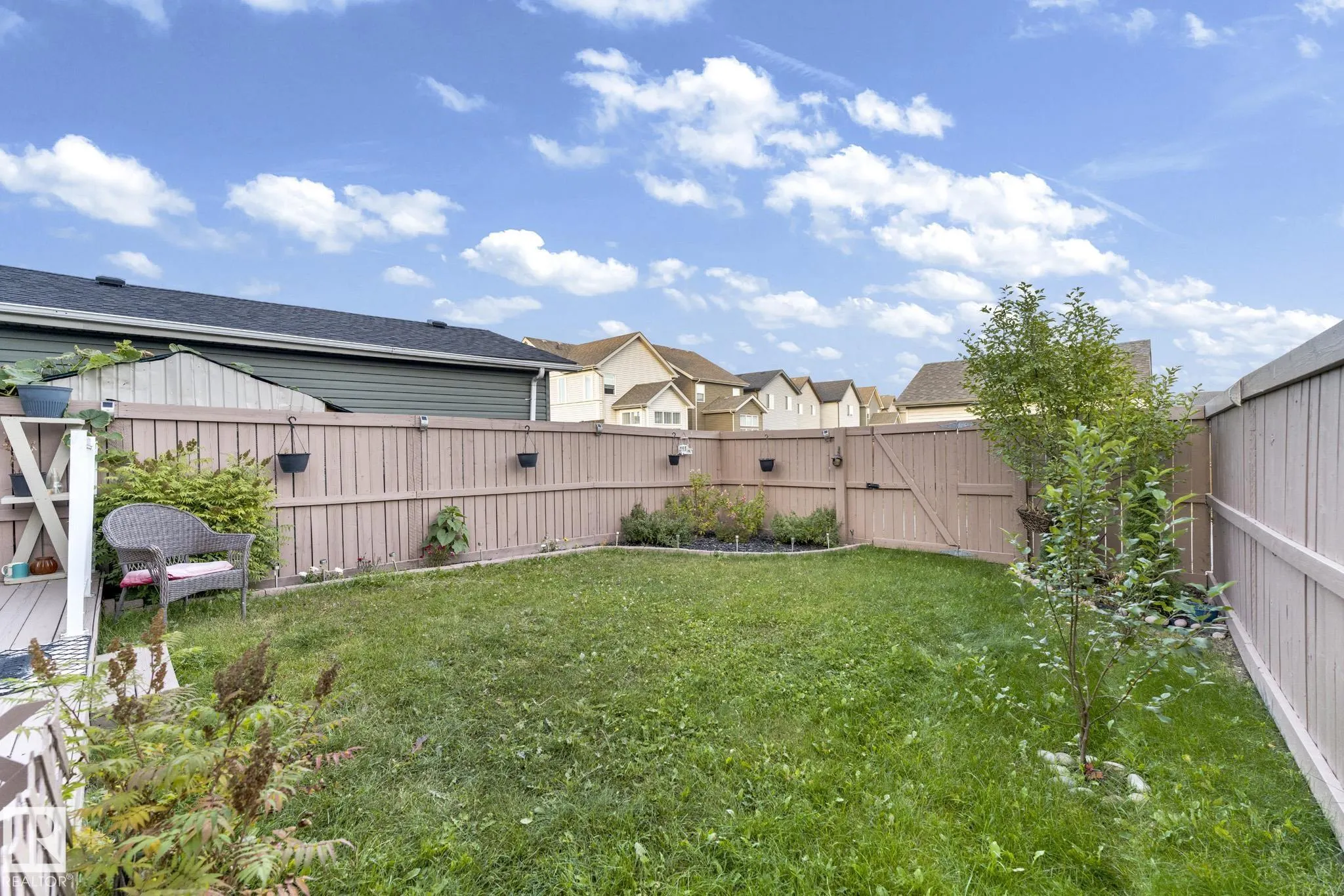 5914 ANTHONY Crescent