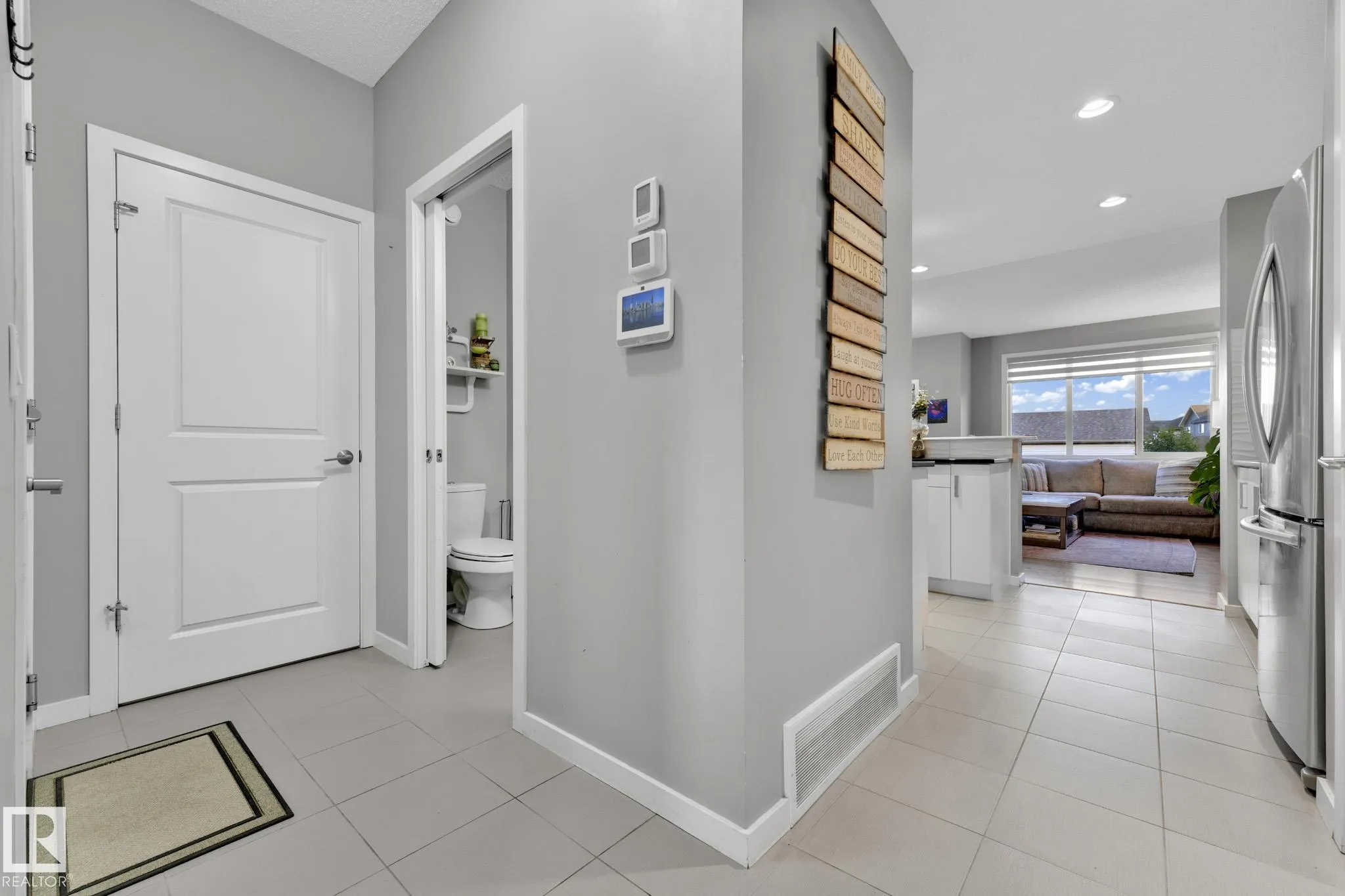 5914 ANTHONY Crescent