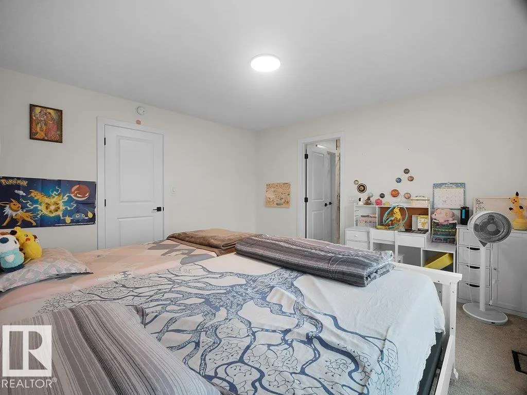 92 Edgefield Way