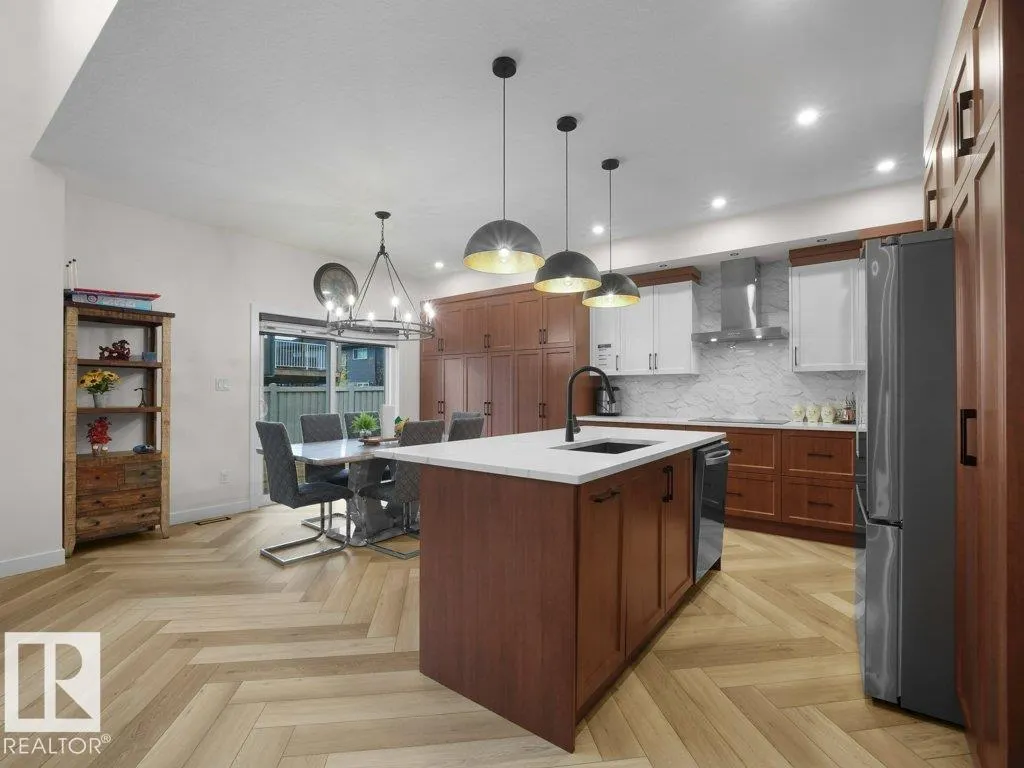 92 Edgefield Way