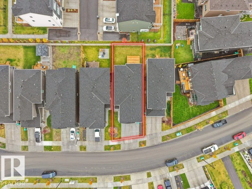 92 Edgefield Way