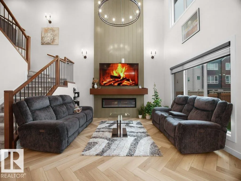 92 Edgefield Way