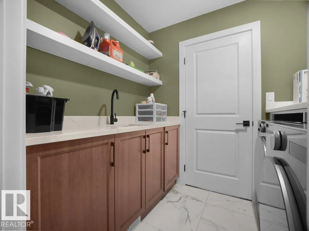92 Edgefield Way