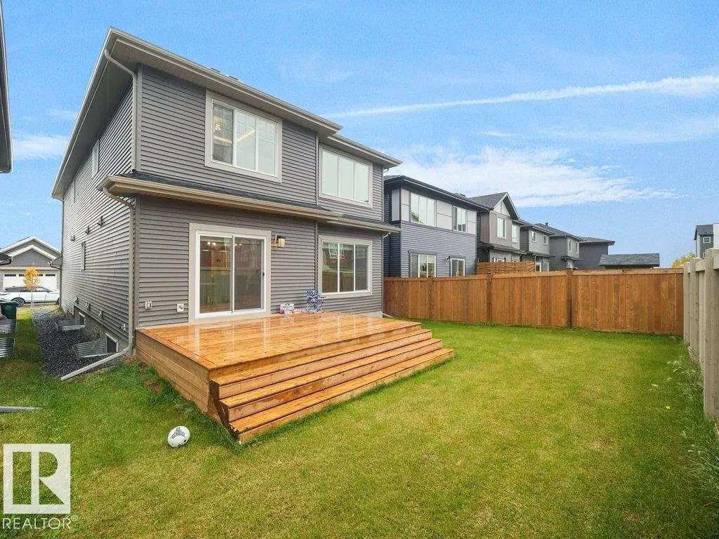 92 Edgefield Way