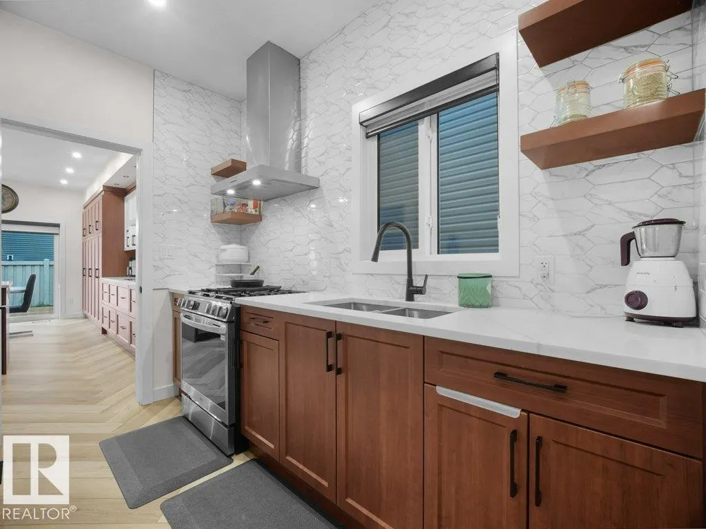 92 Edgefield Way