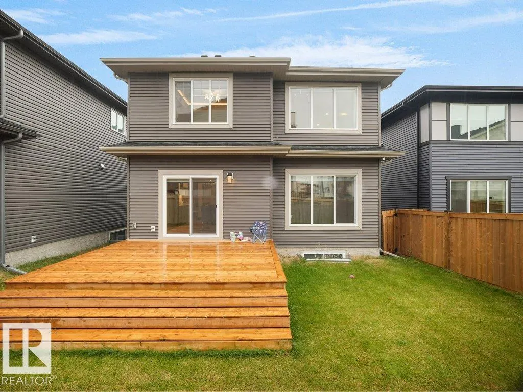 92 Edgefield Way