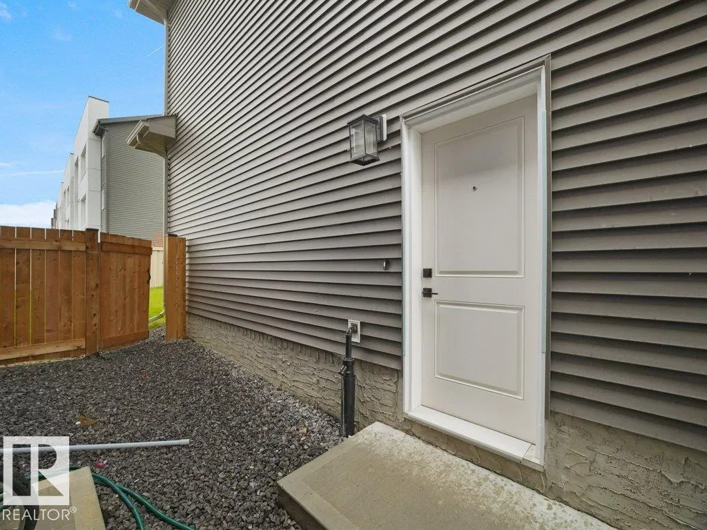 92 Edgefield Way