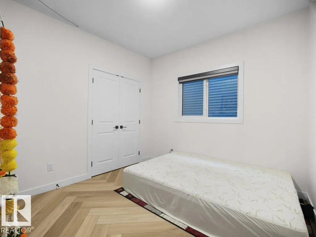 92 Edgefield Way