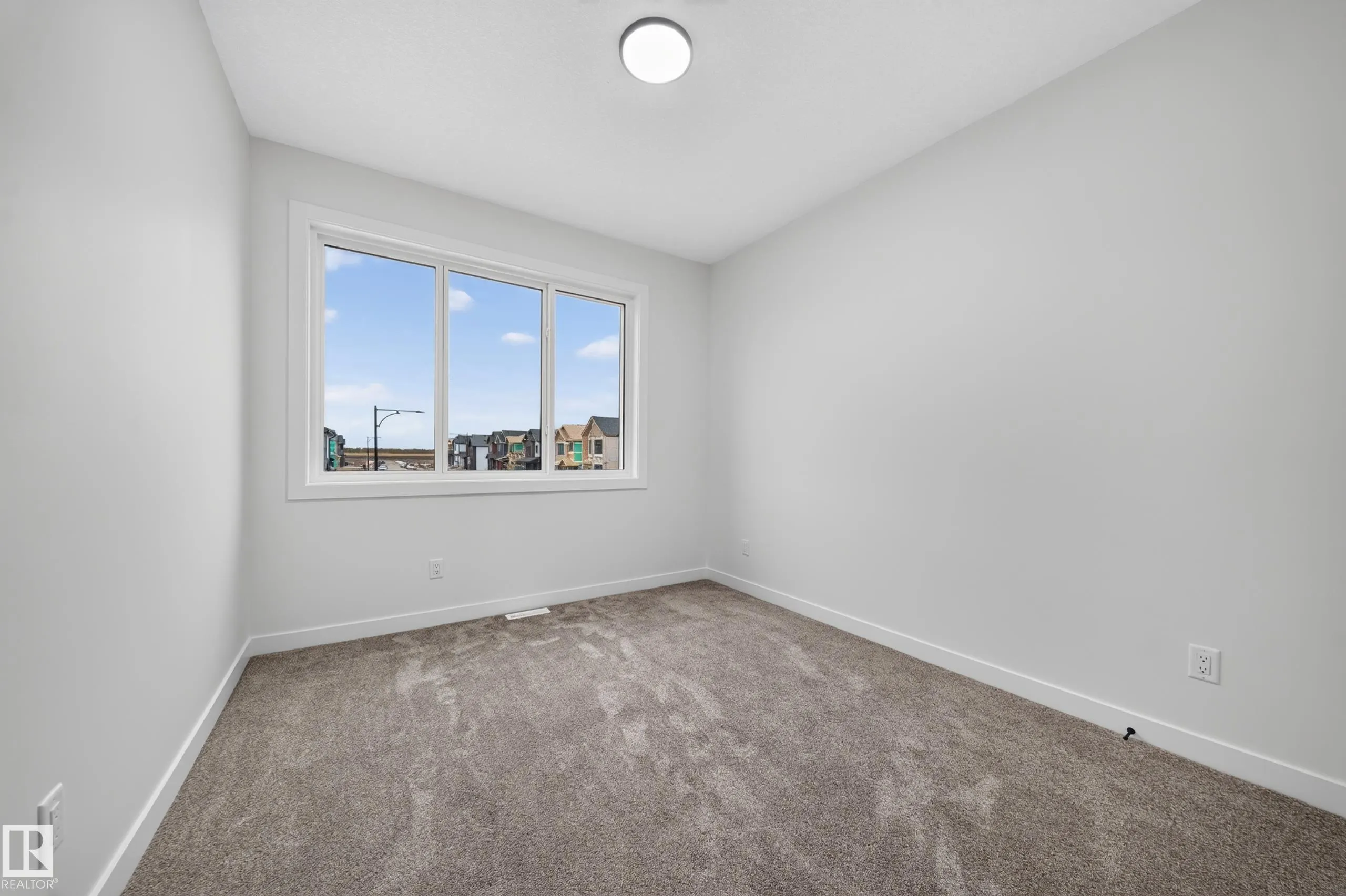 13007 186 Ave NW