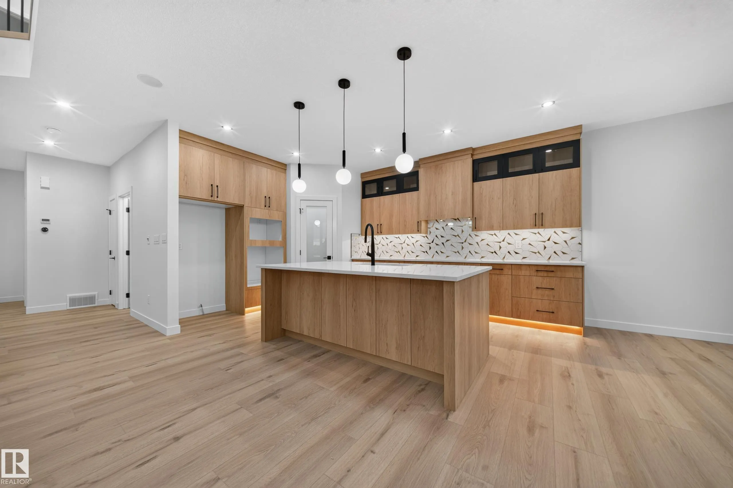 13007 186 Ave NW