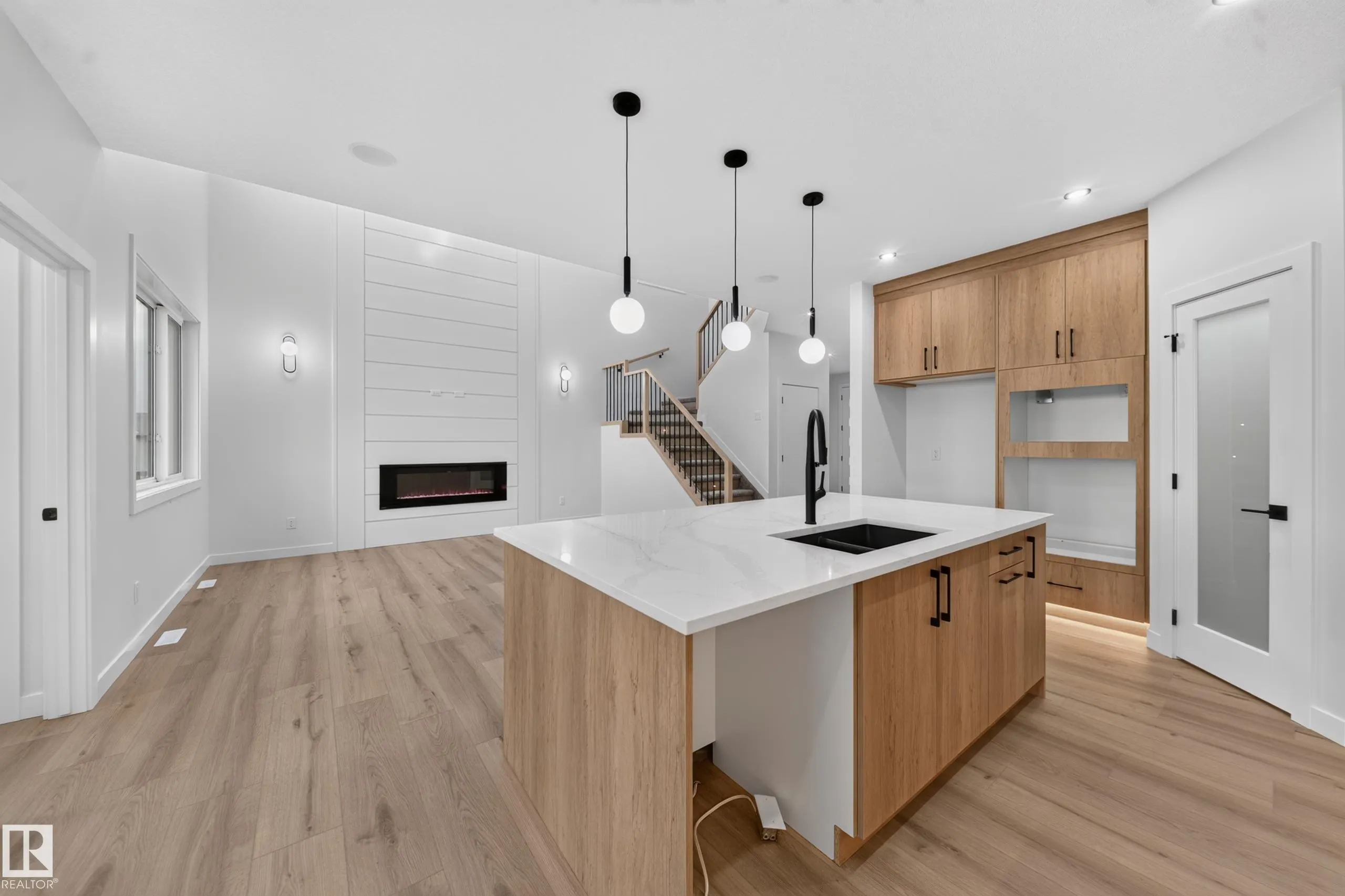 13007 186 Ave NW