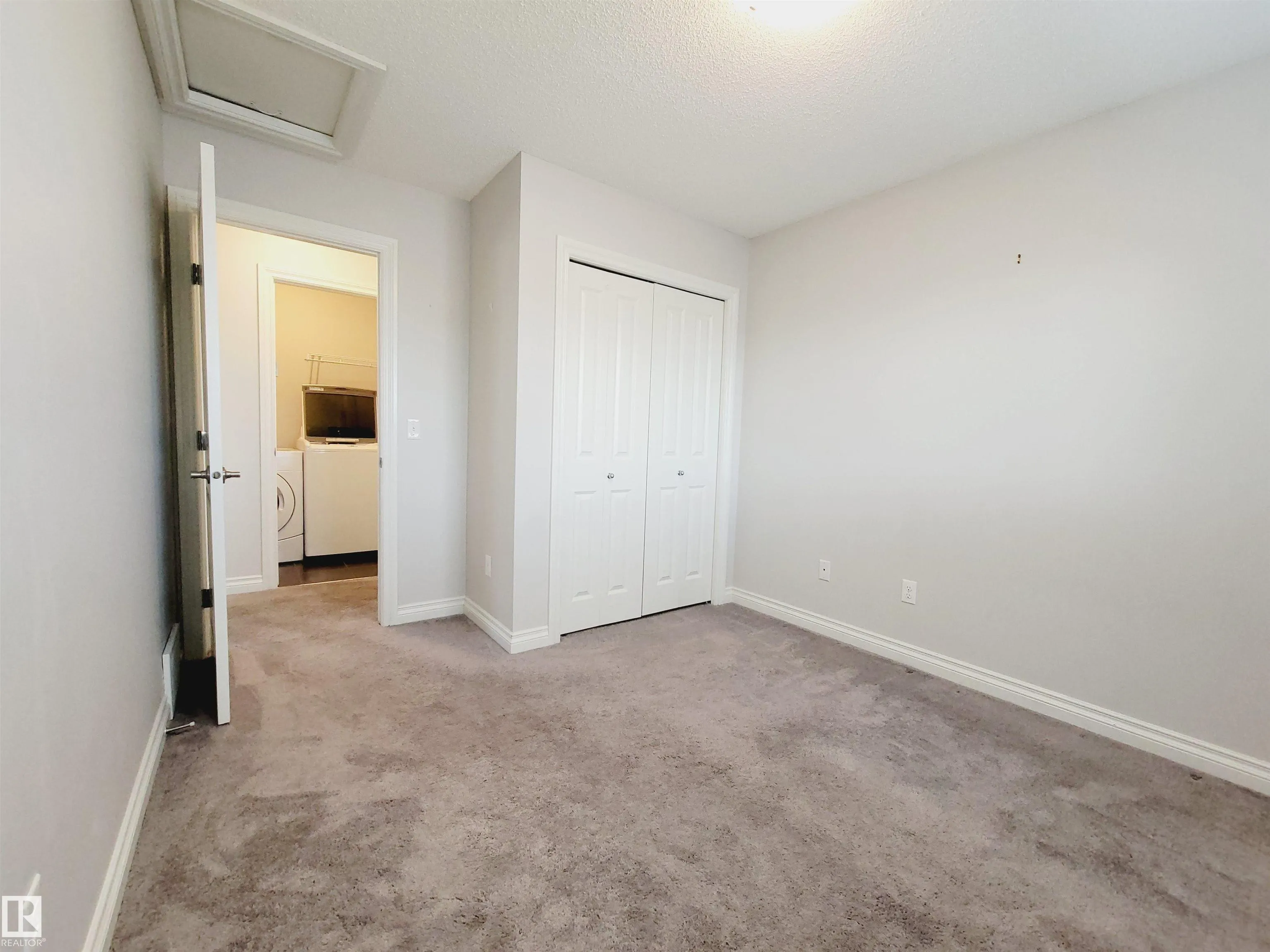 445 BRINTNELL Boulevard