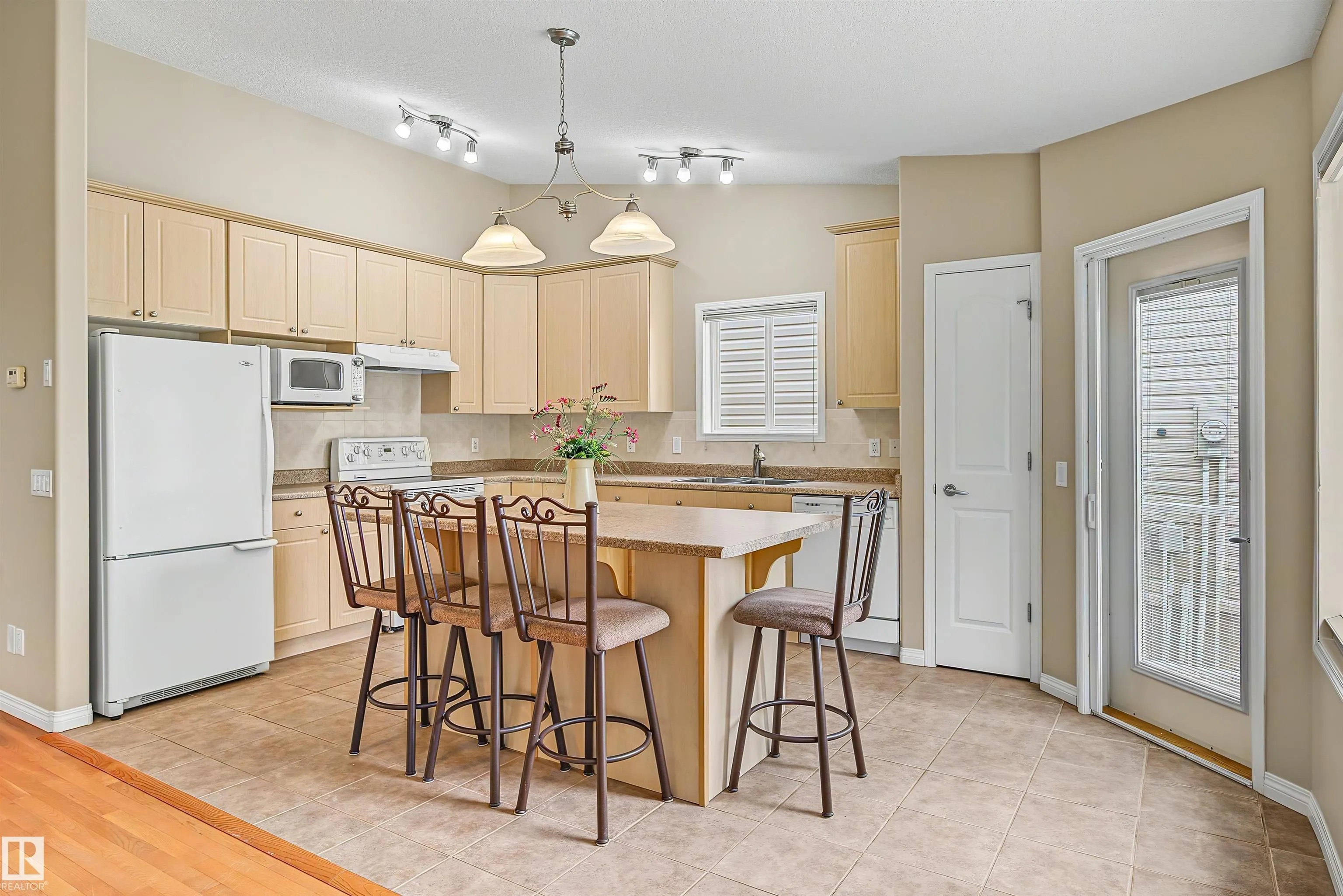 2031 BRENNAN Crescent