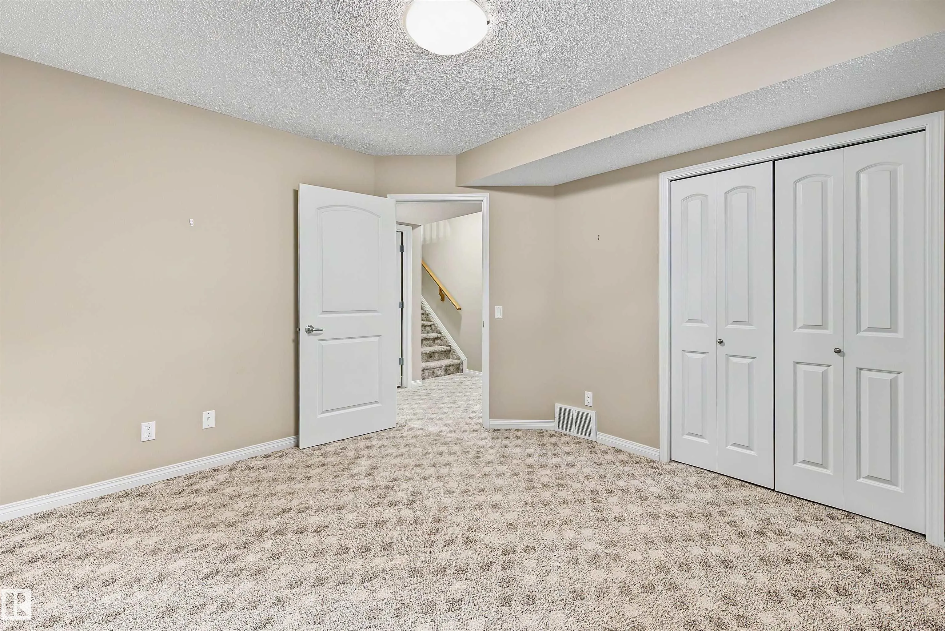 2031 BRENNAN Crescent