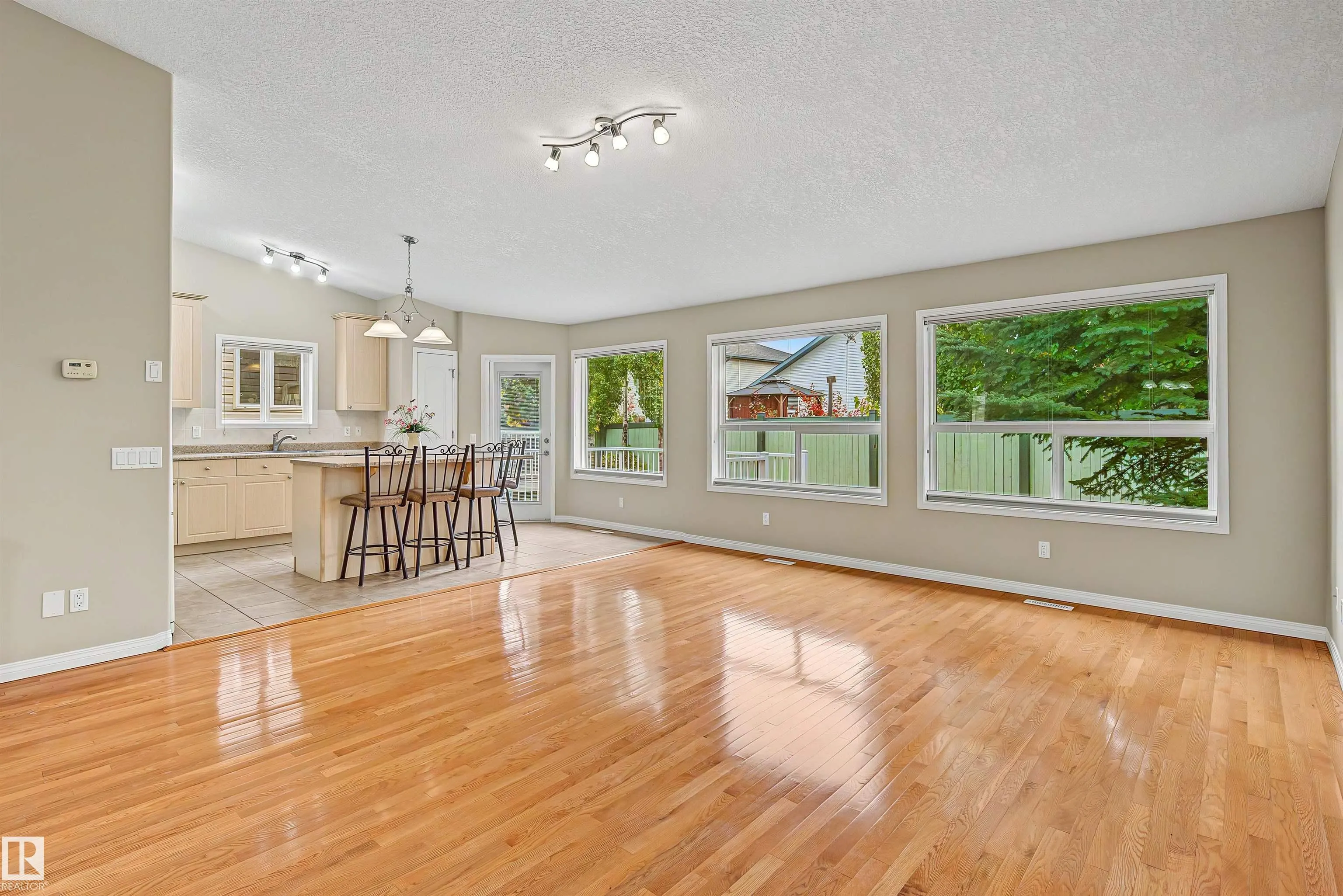 2031 BRENNAN Crescent