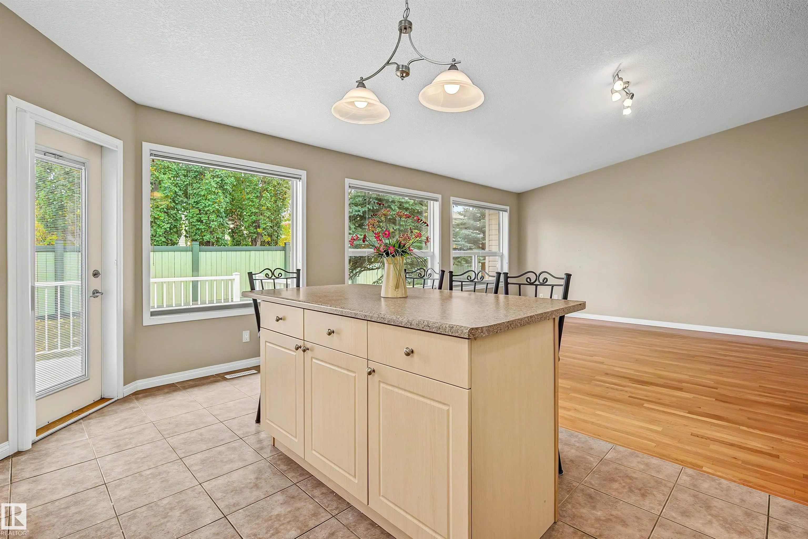 2031 BRENNAN Crescent
