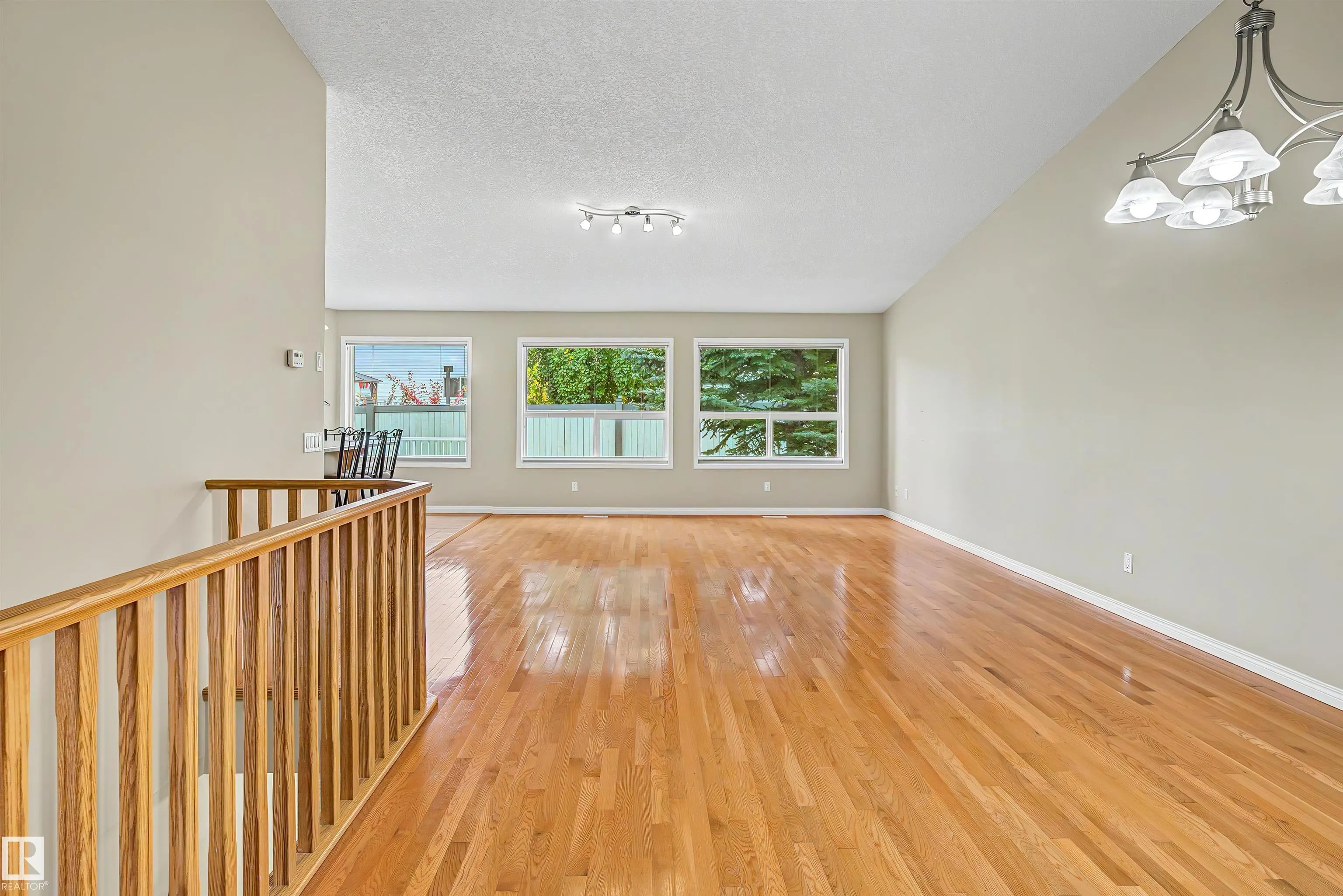 2031 BRENNAN Crescent