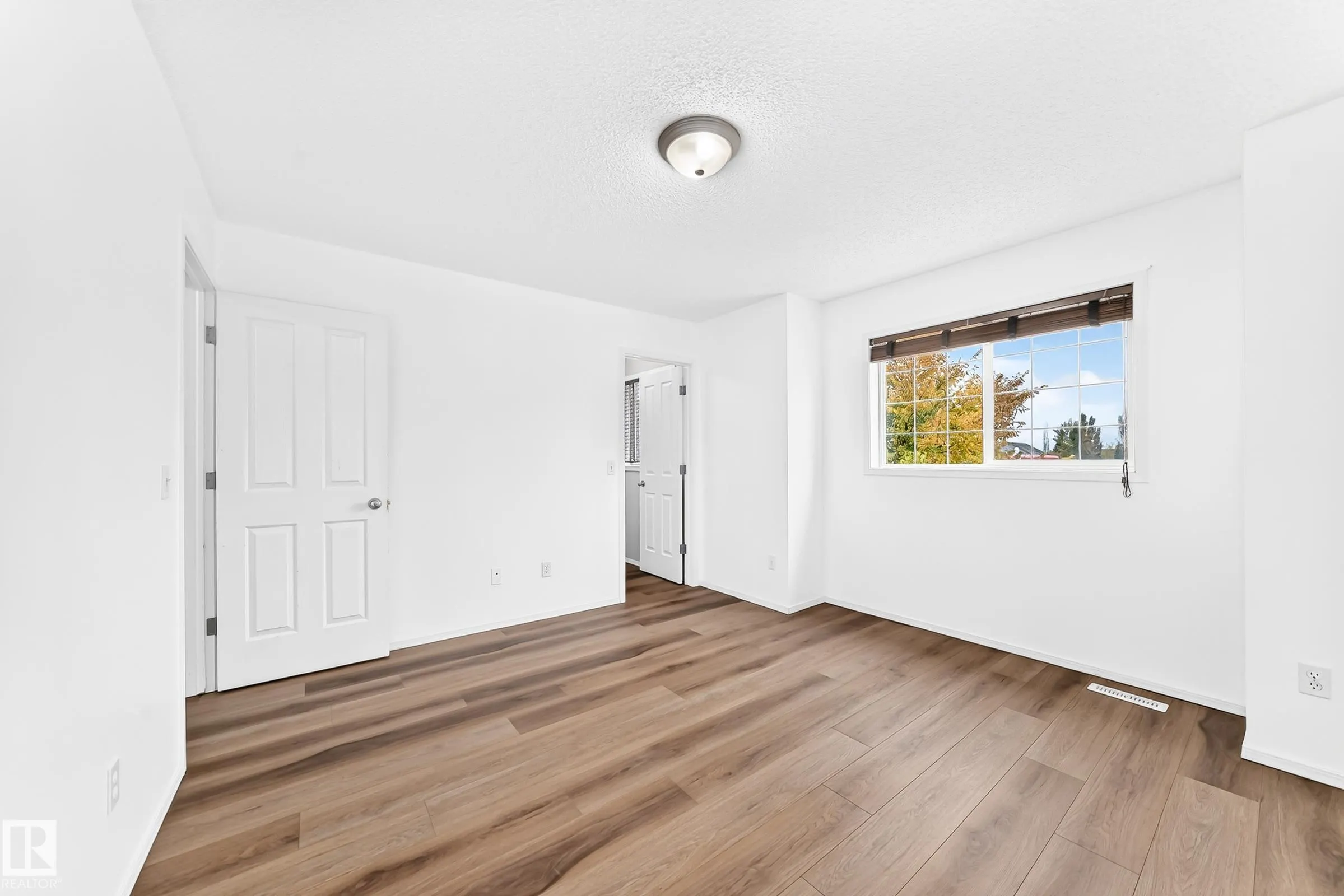 8 SPRUCE VILLAGE Way