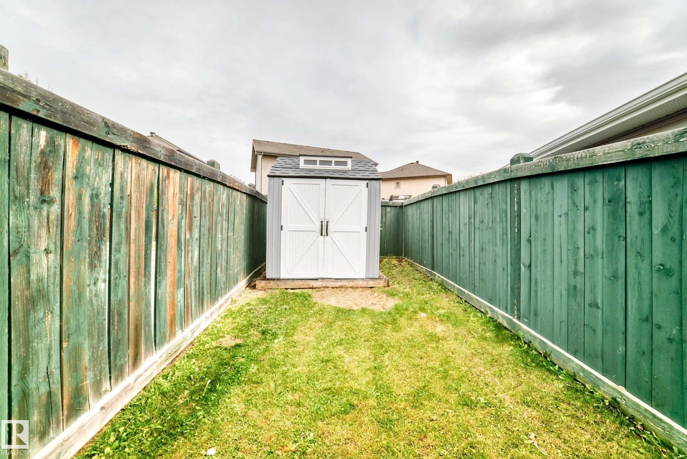 8 SPRUCE VILLAGE Way