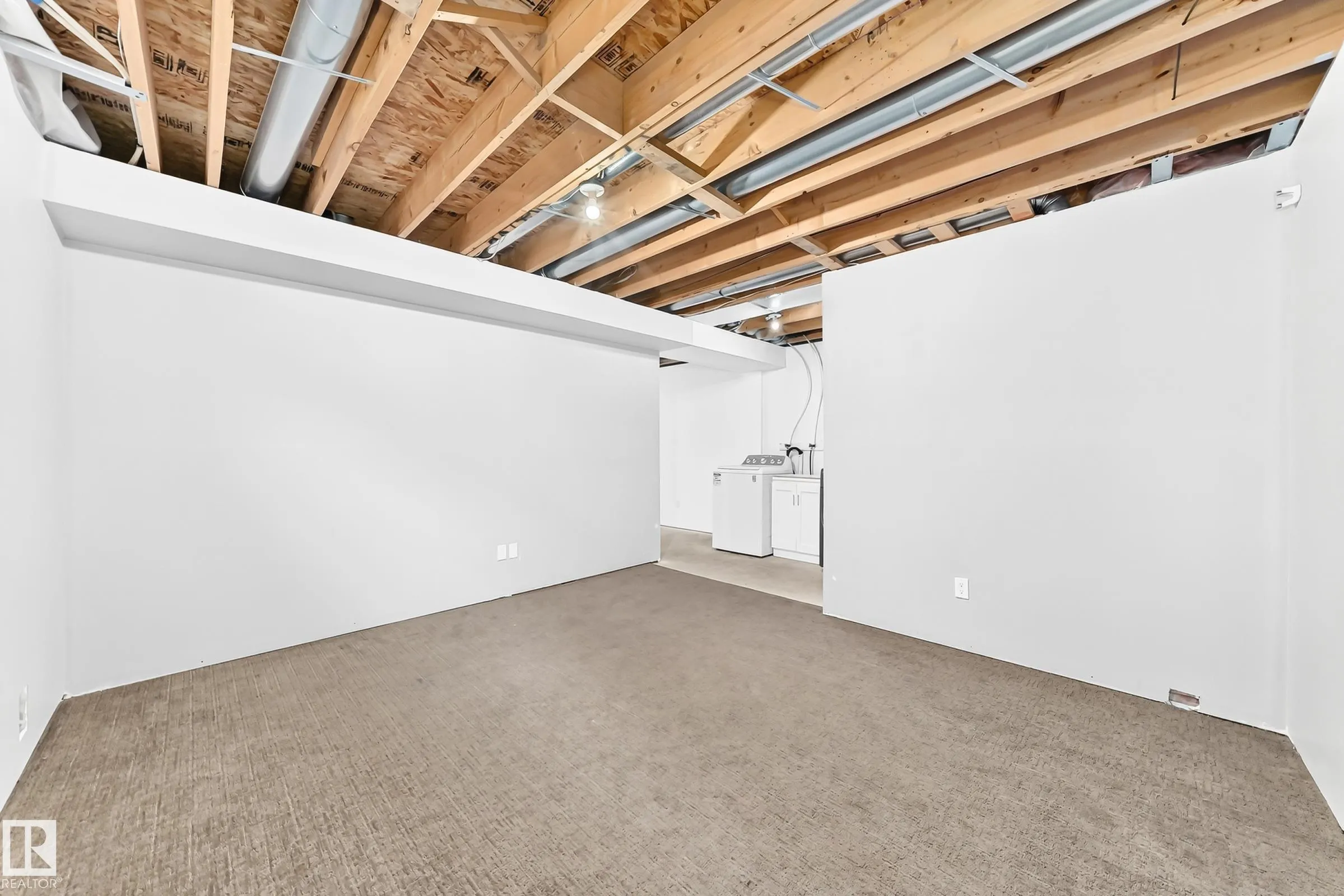 8 SPRUCE VILLAGE Way