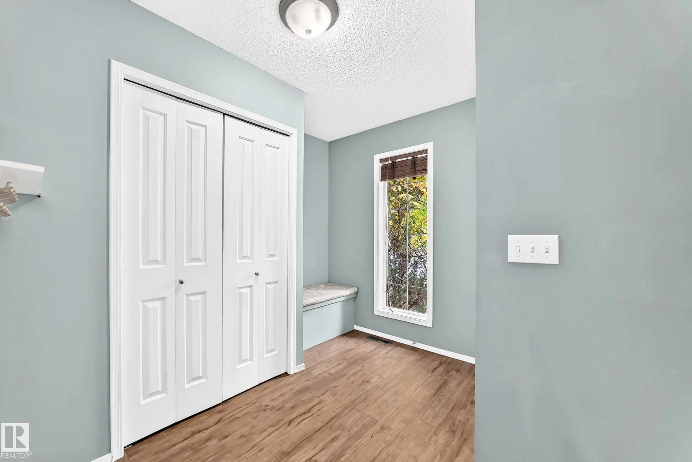 8 SPRUCE VILLAGE Way