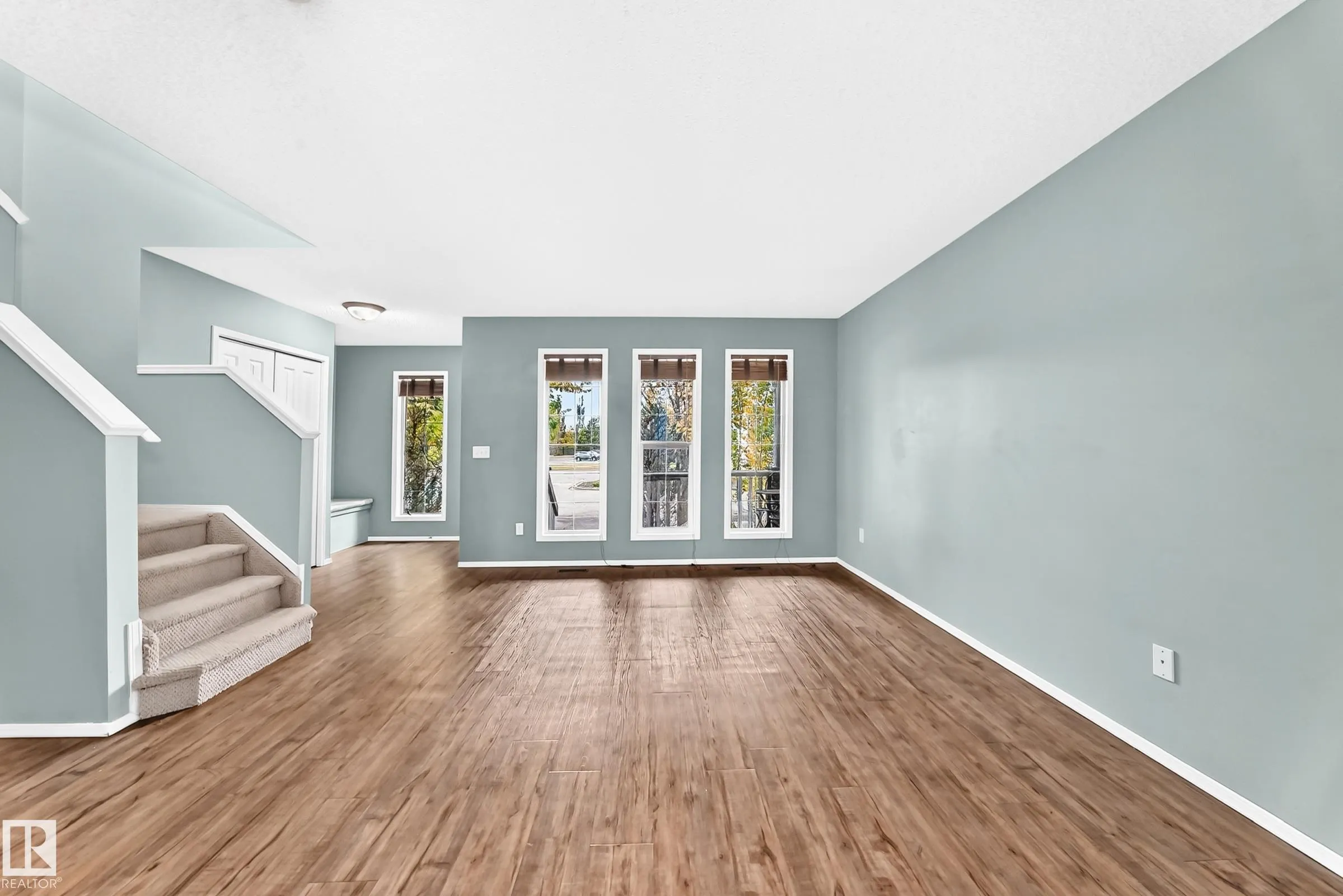 8 SPRUCE VILLAGE Way