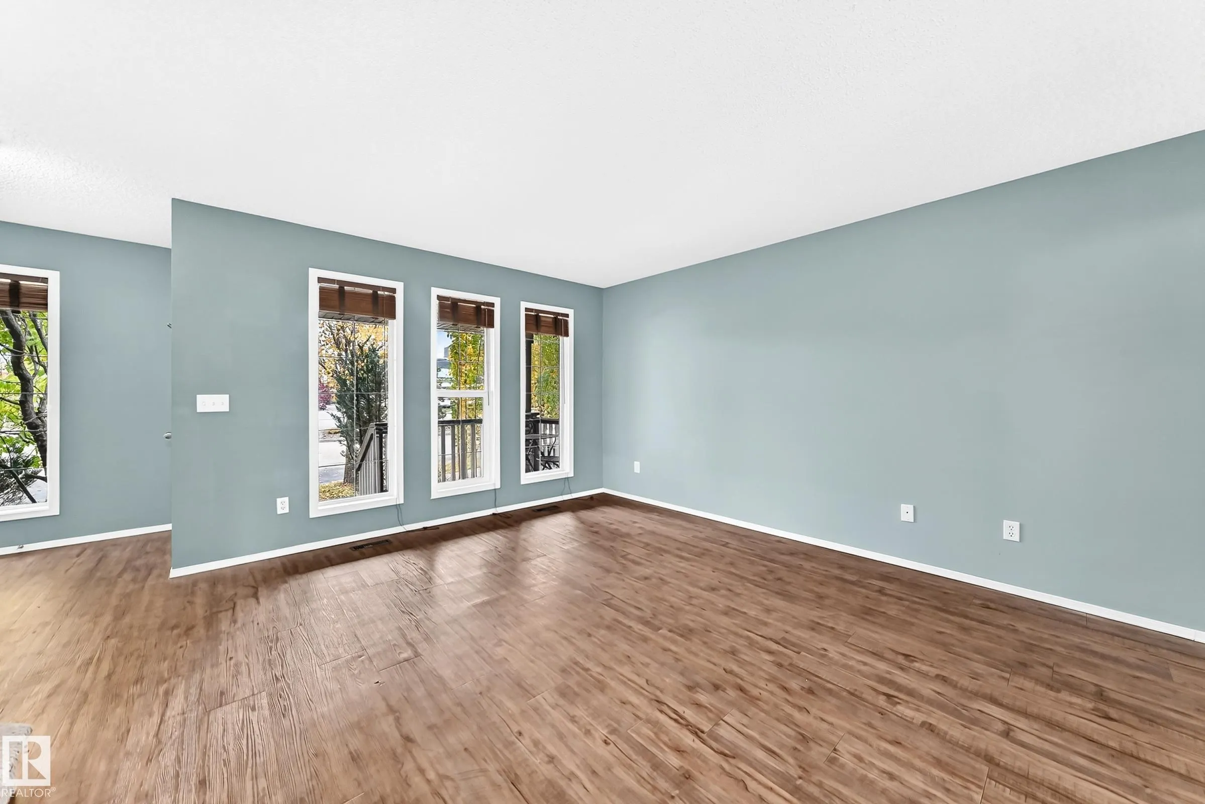 8 SPRUCE VILLAGE Way