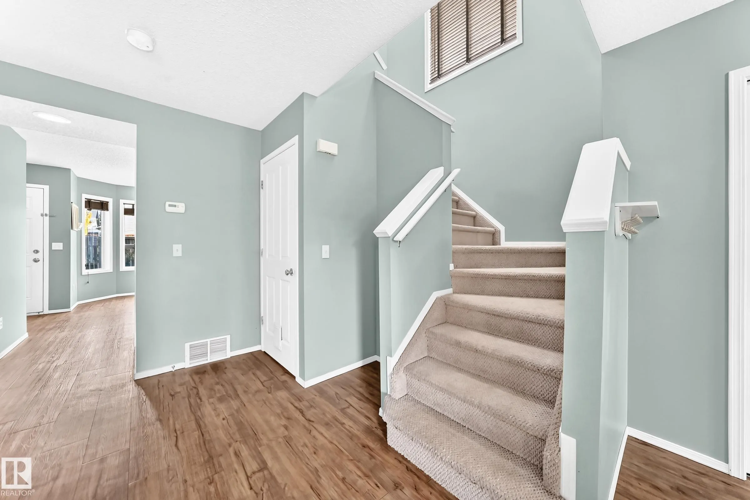 8 SPRUCE VILLAGE Way
