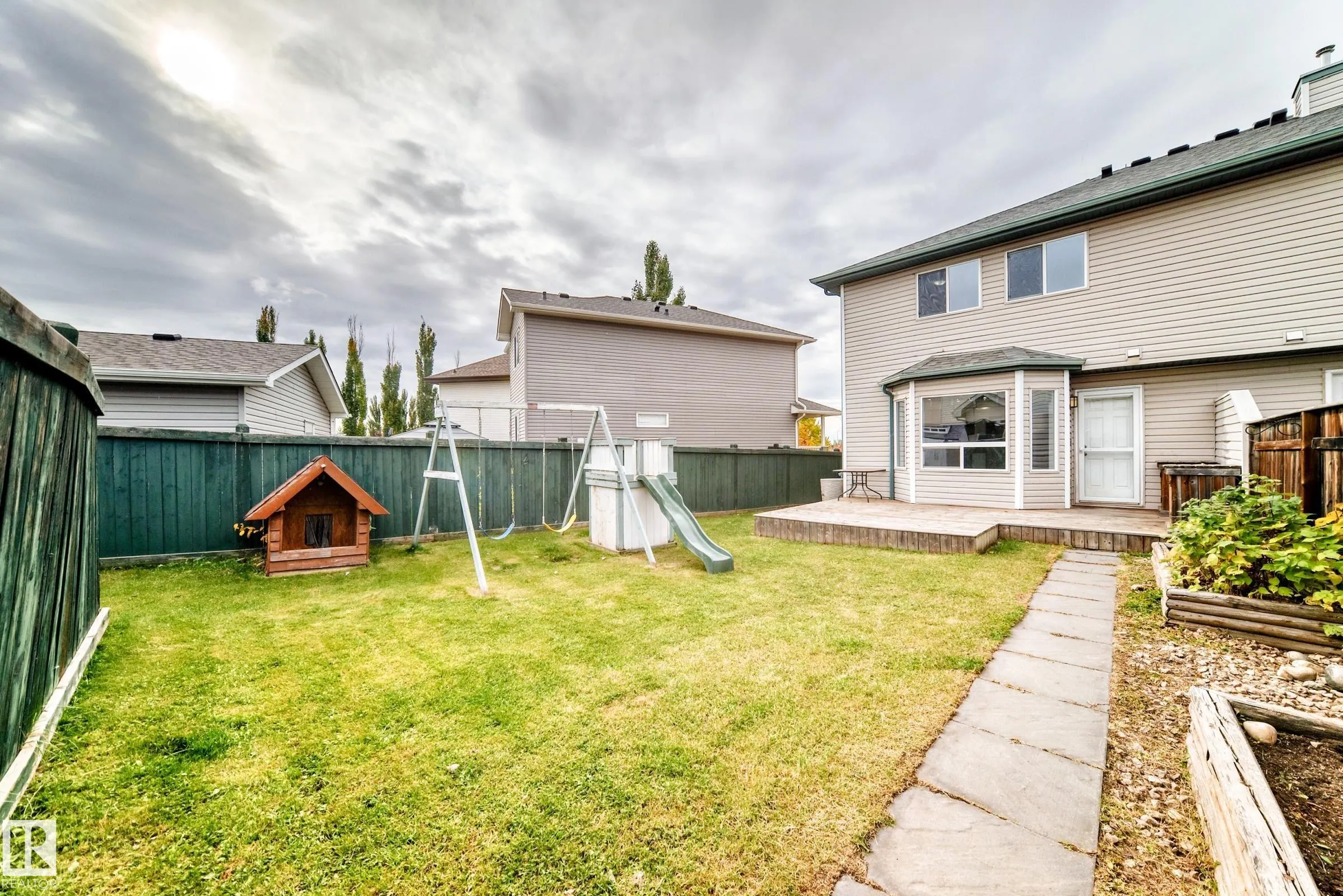 8 SPRUCE VILLAGE Way