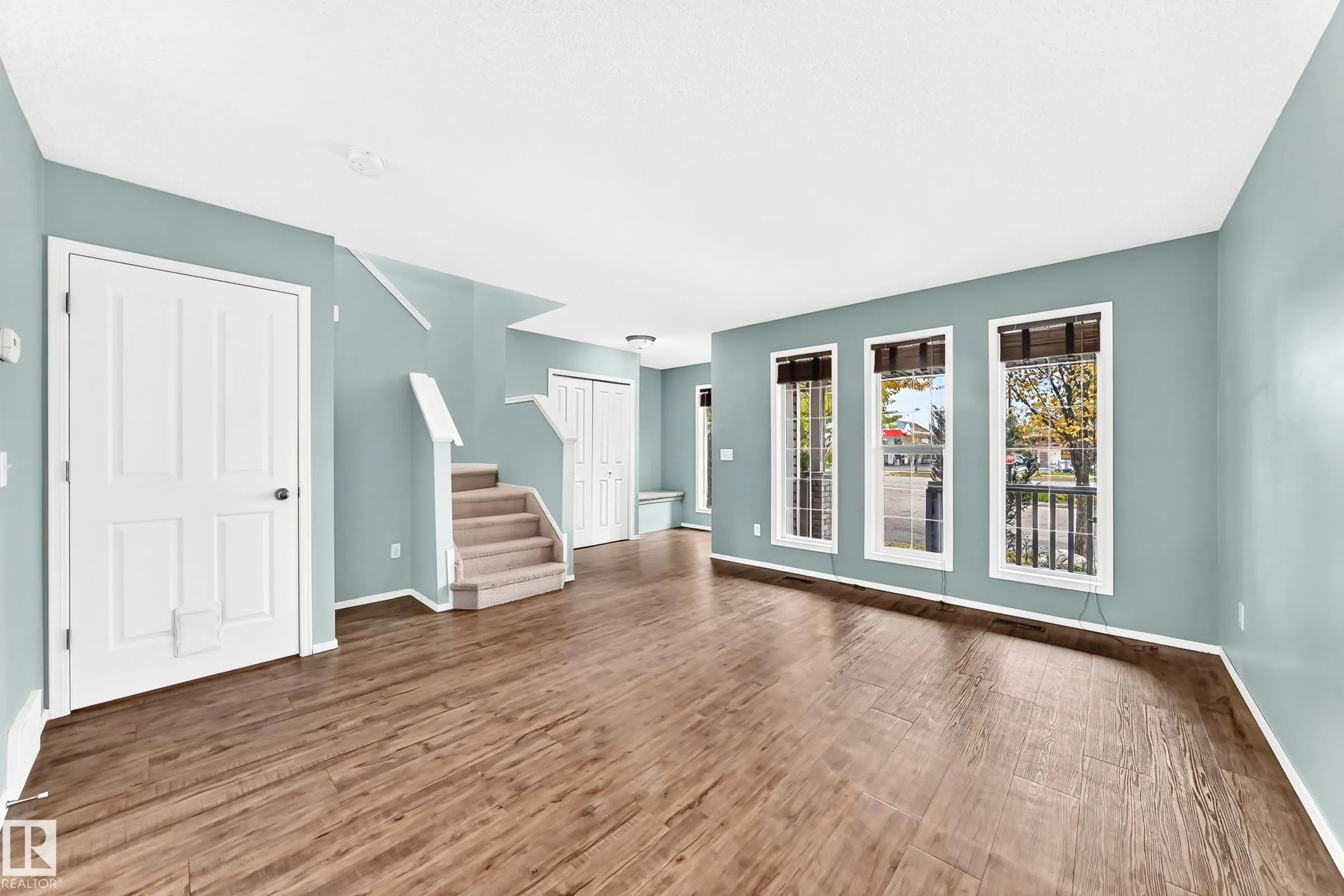 8 SPRUCE VILLAGE Way