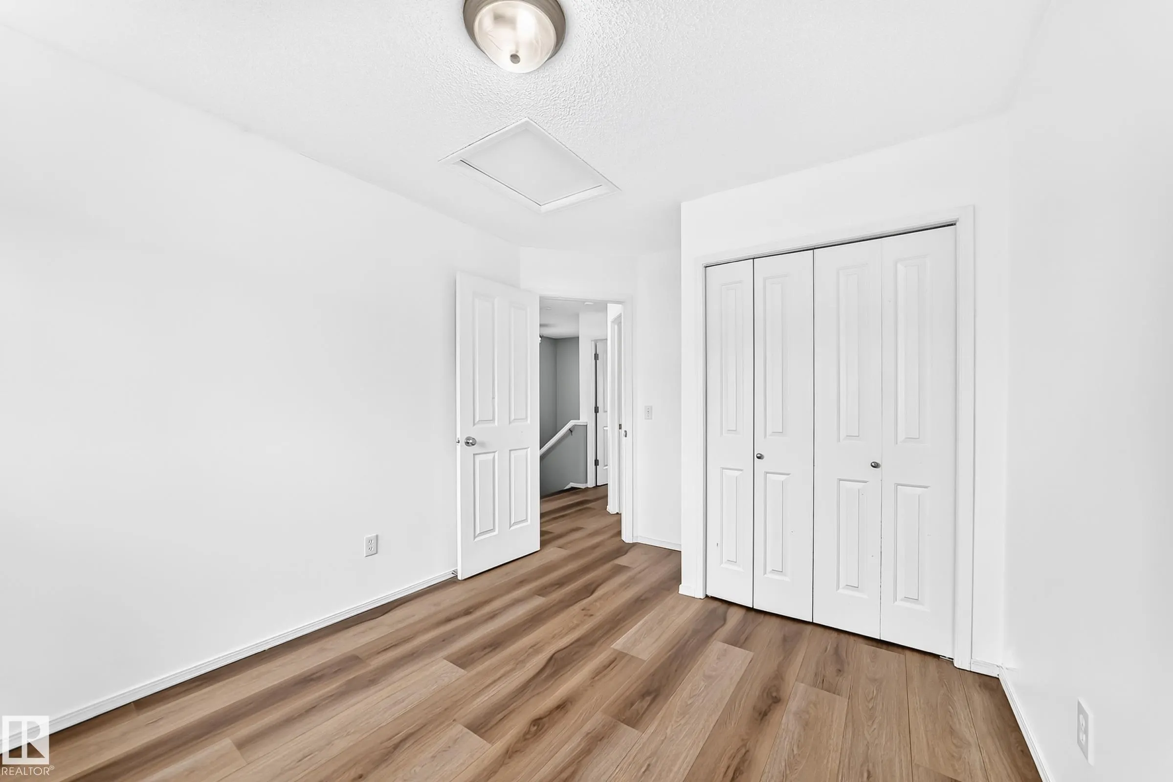 8 SPRUCE VILLAGE Way