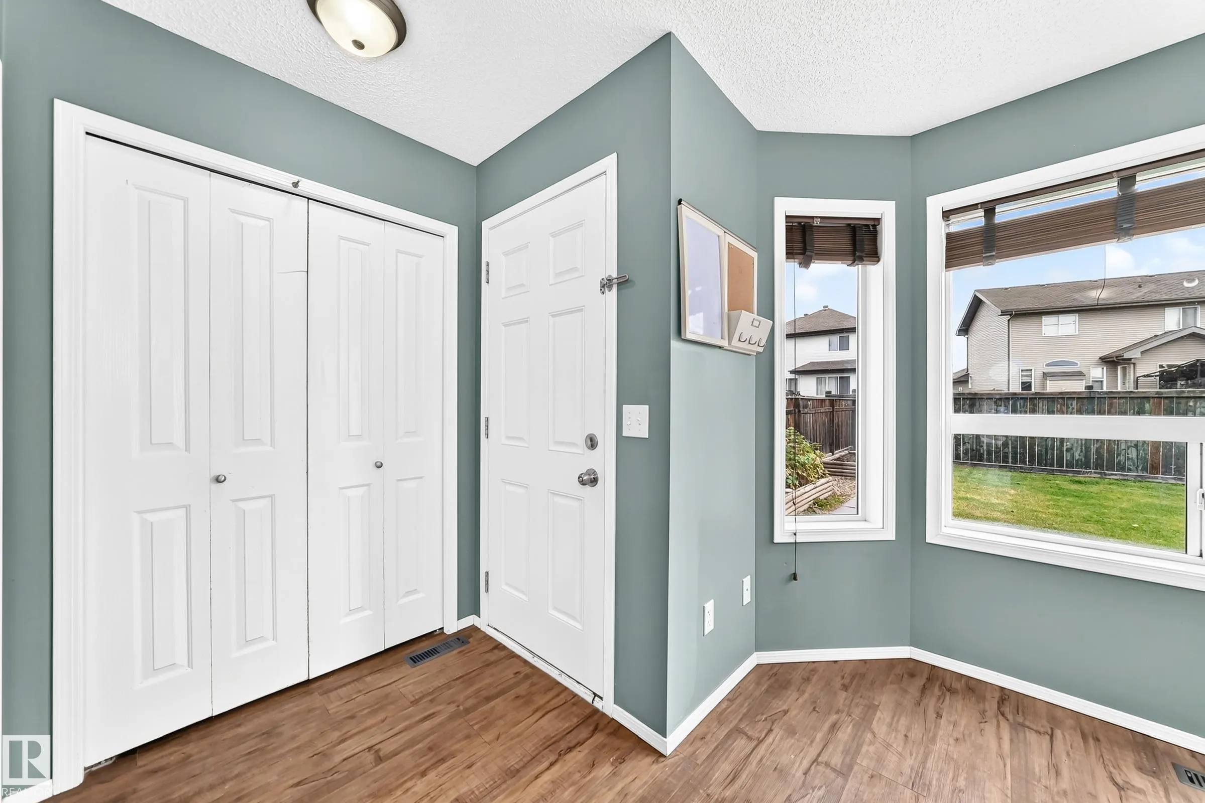 8 SPRUCE VILLAGE Way