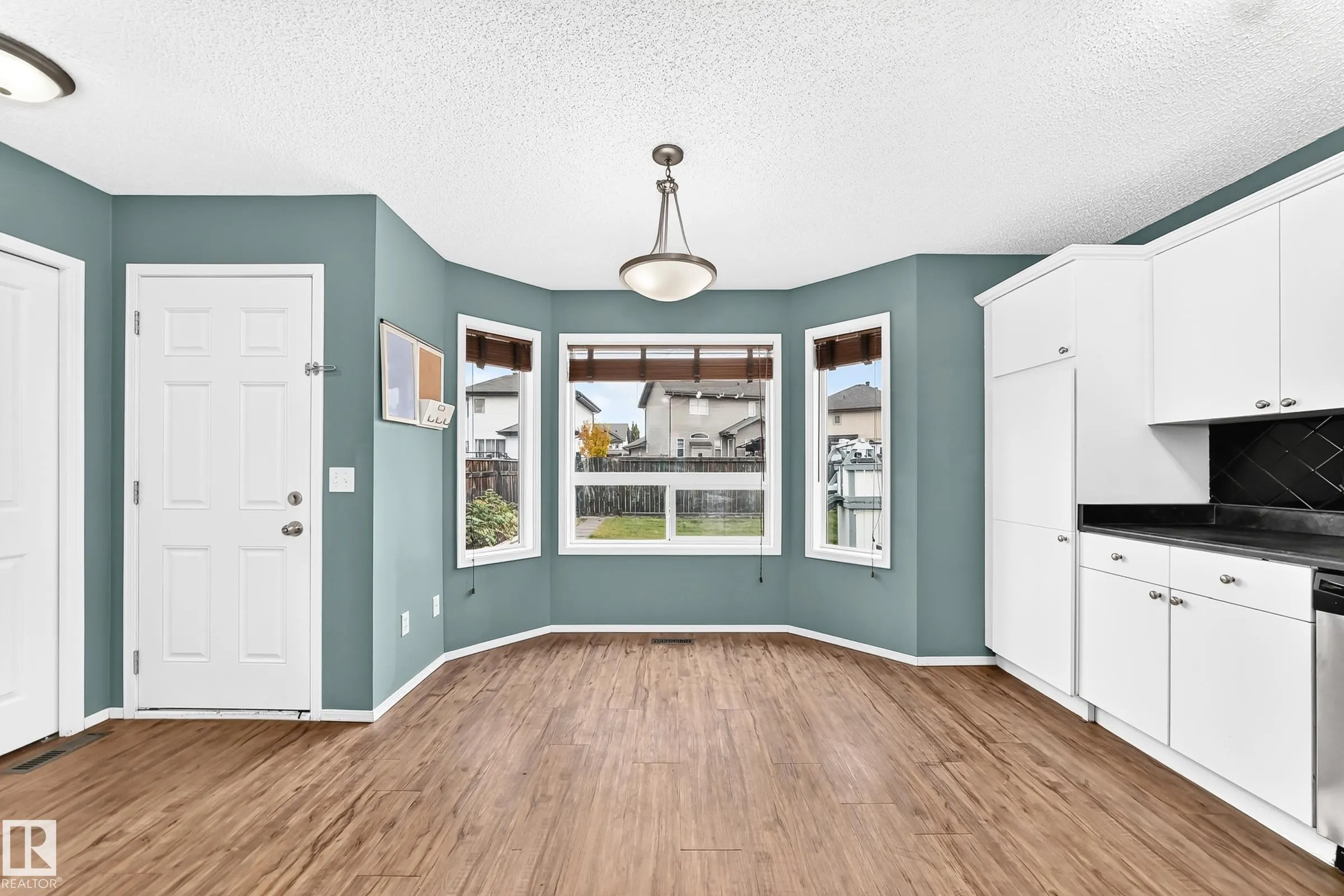8 SPRUCE VILLAGE Way