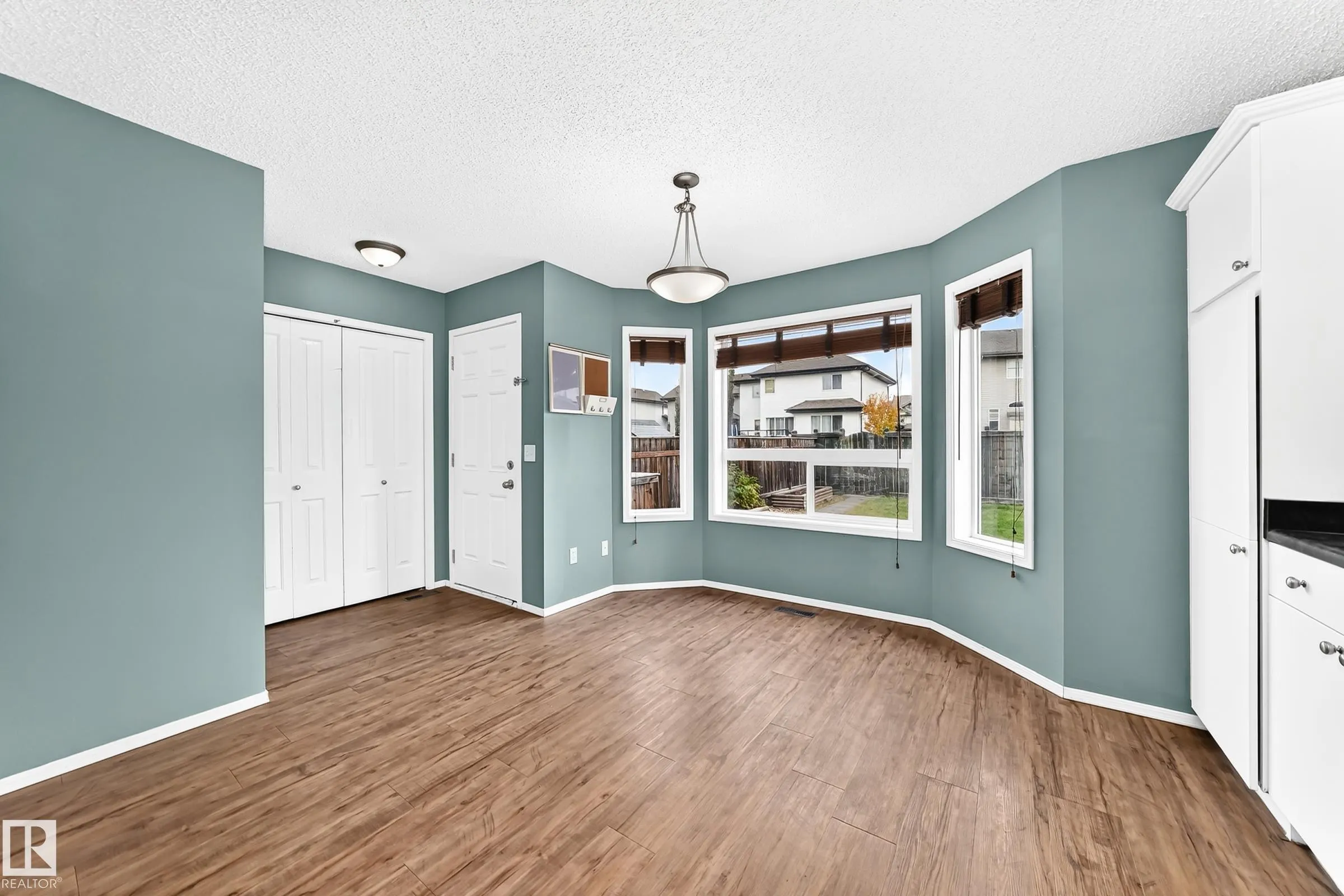 8 SPRUCE VILLAGE Way
