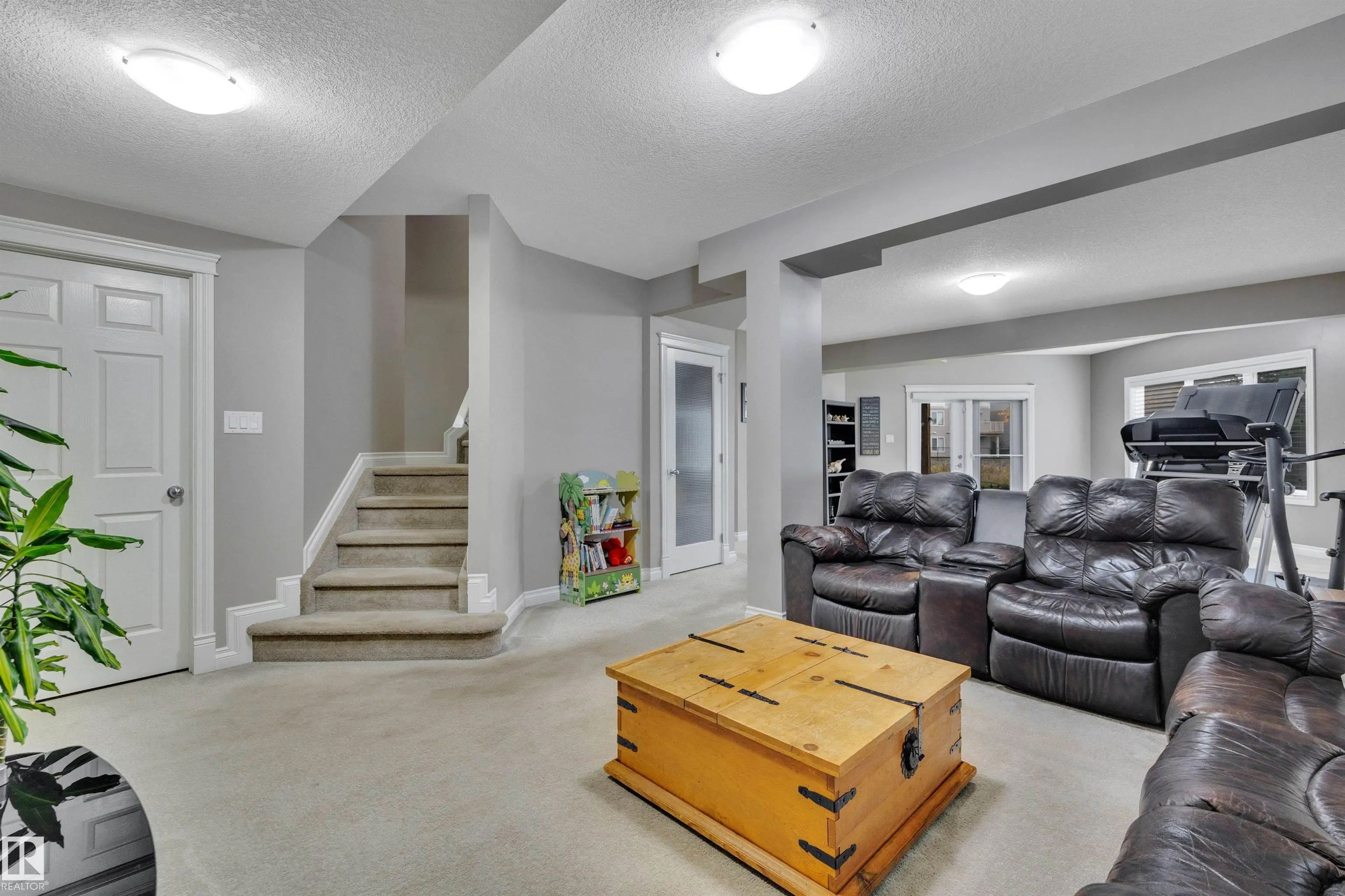 310 Ash Close