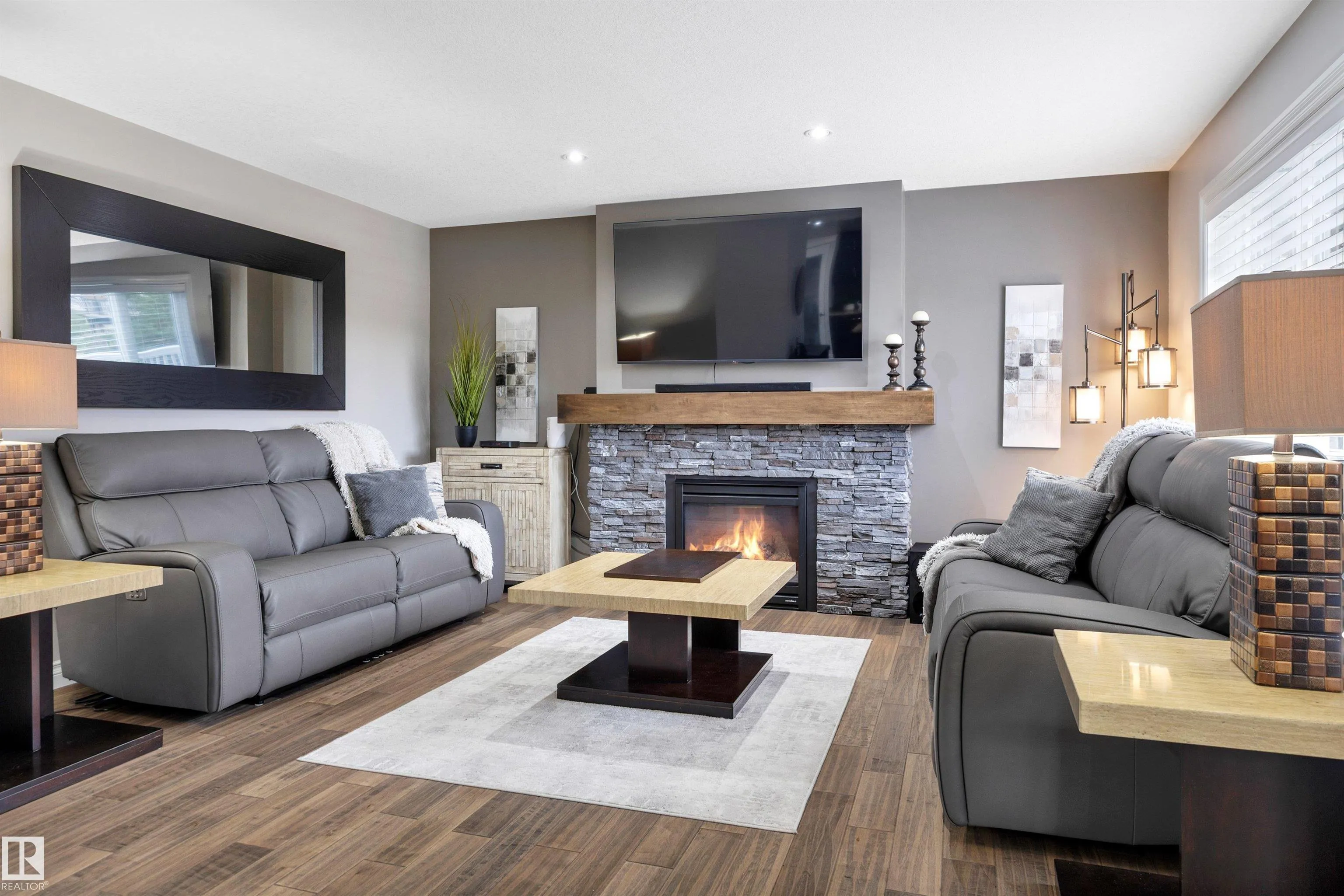 310 Ash Close