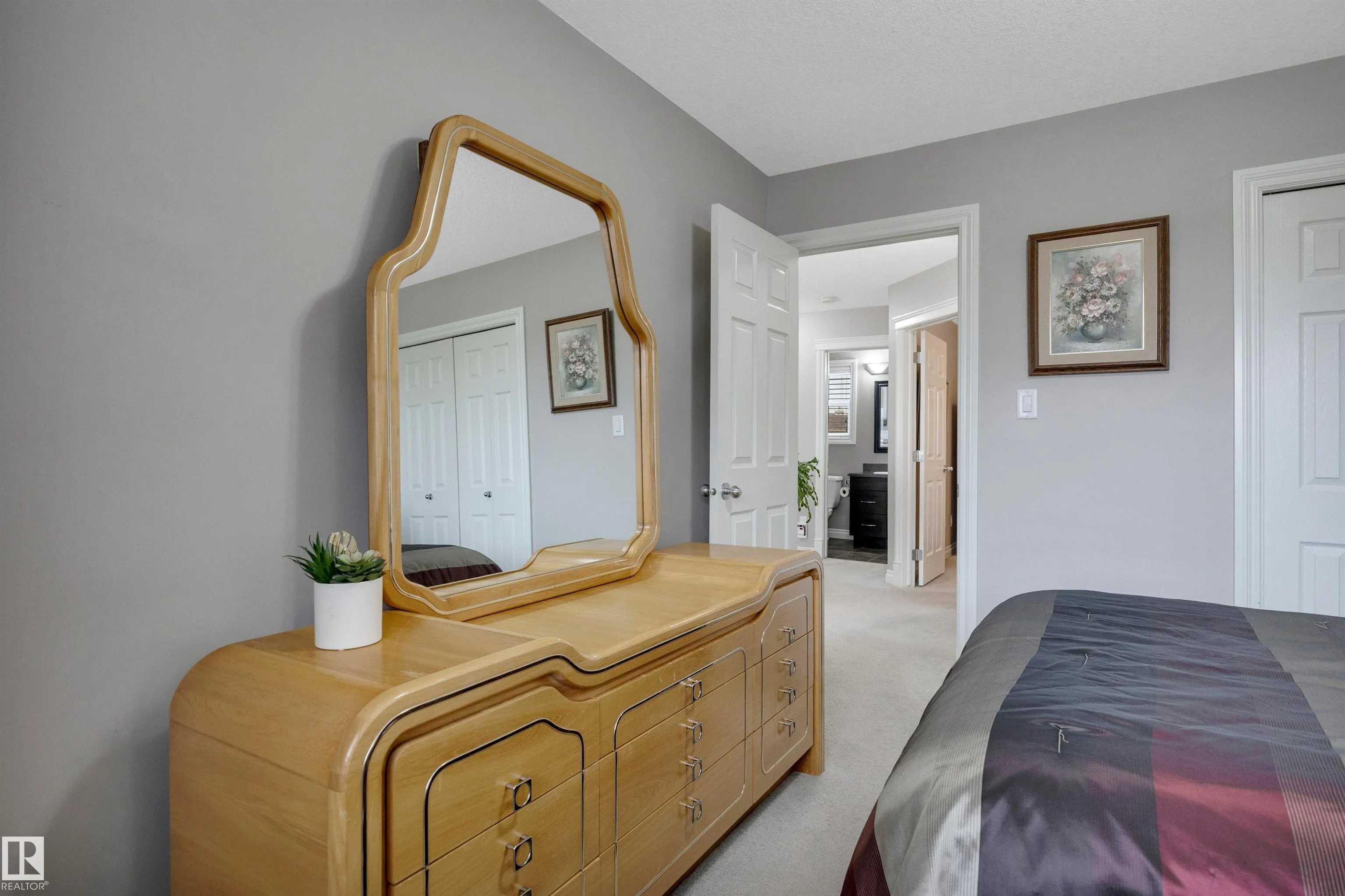 310 Ash Close