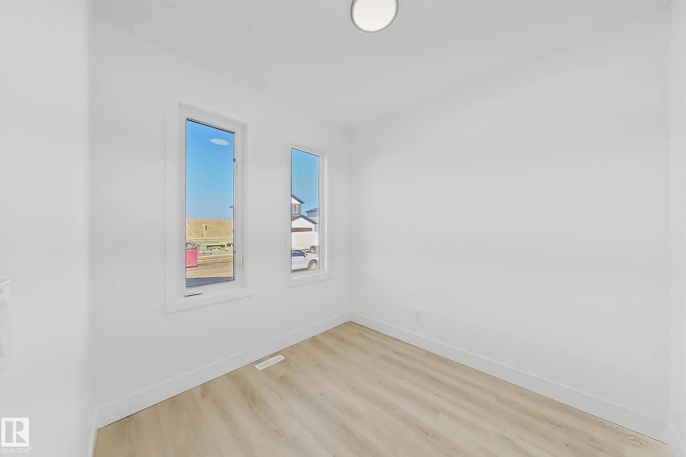 4215 63 ST