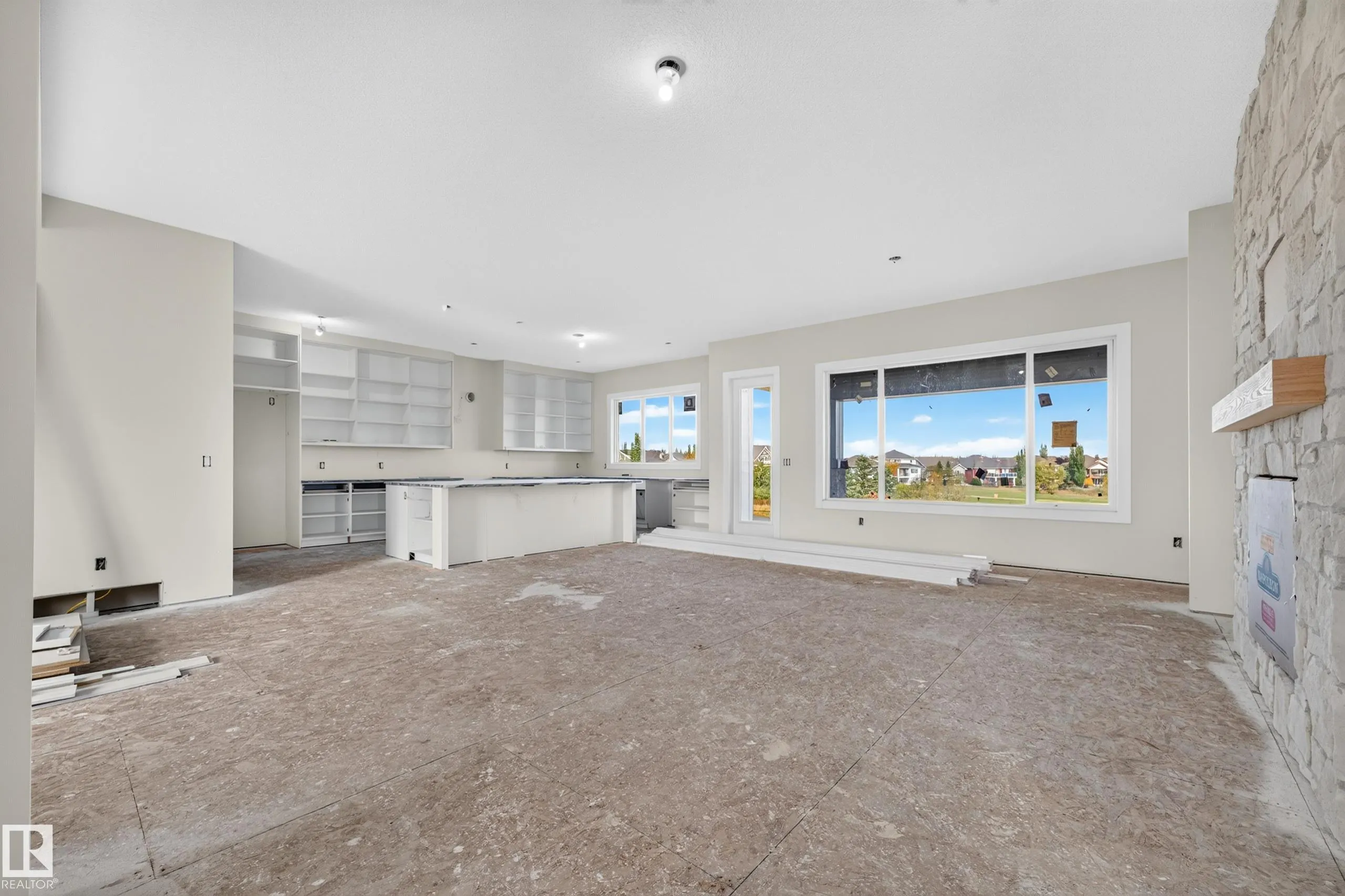 1050 GENESIS LAKE Boulevard