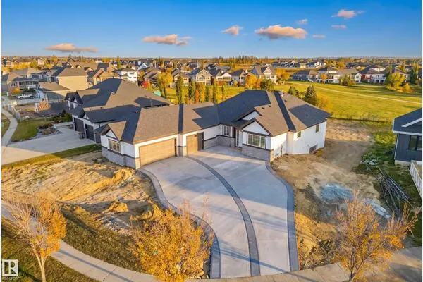 1050 GENESIS LAKE Boulevard