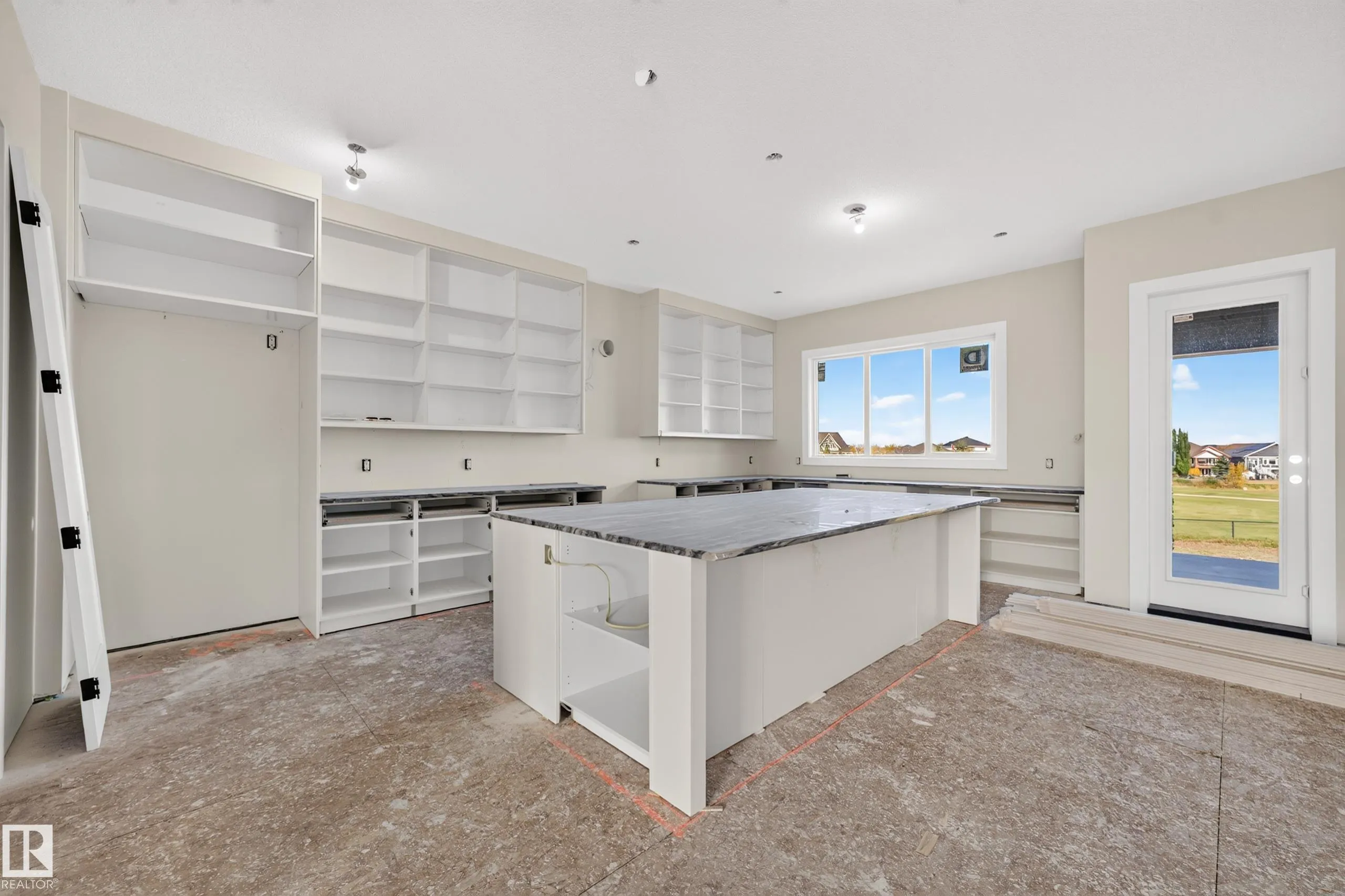 1050 GENESIS LAKE Boulevard