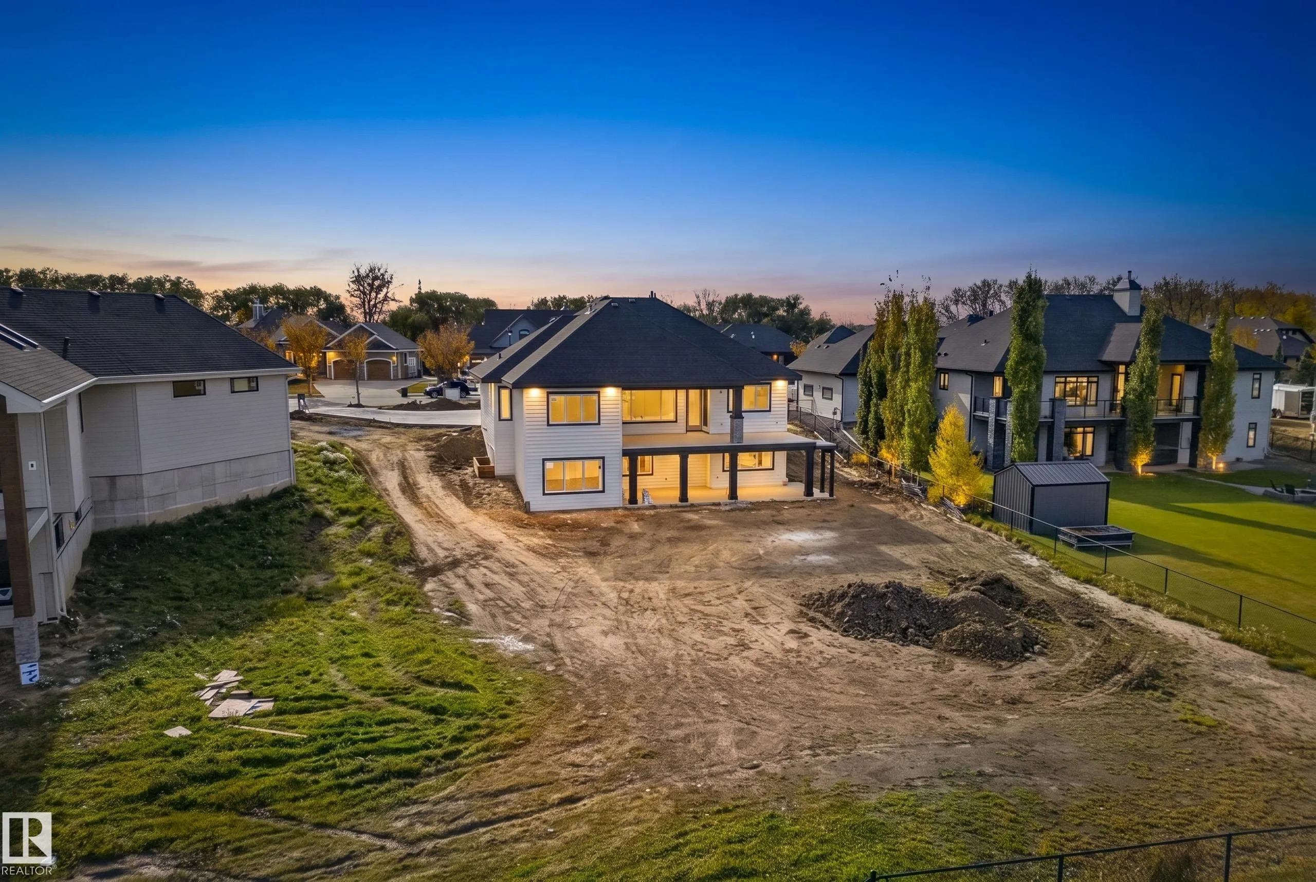 1050 GENESIS LAKE Boulevard